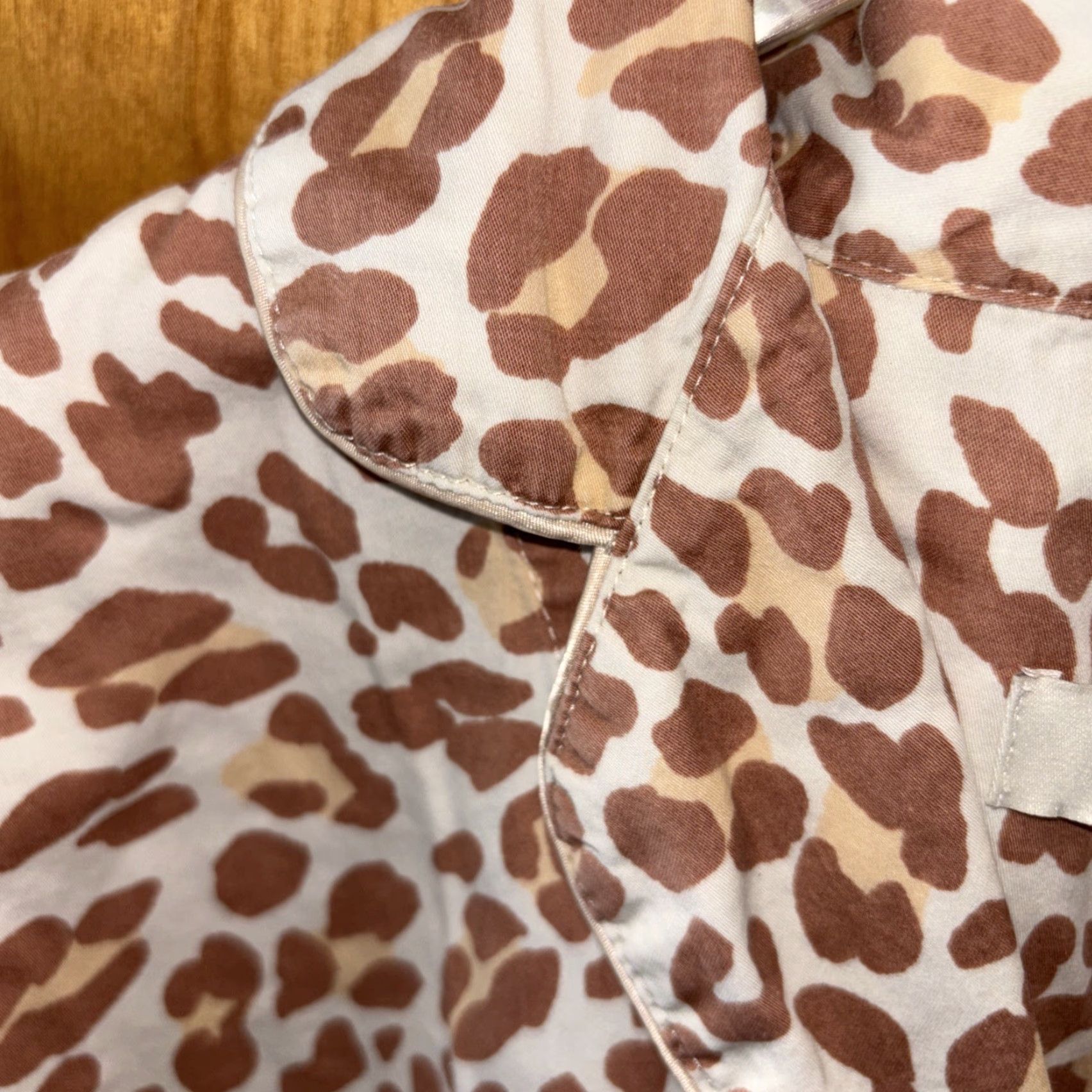 I. Magnin VINTAGE I Magnin Pajama Top Animal Print Long Sleeve Cotton S Size S / US 4 / IT 40 - 4 Thumbnail