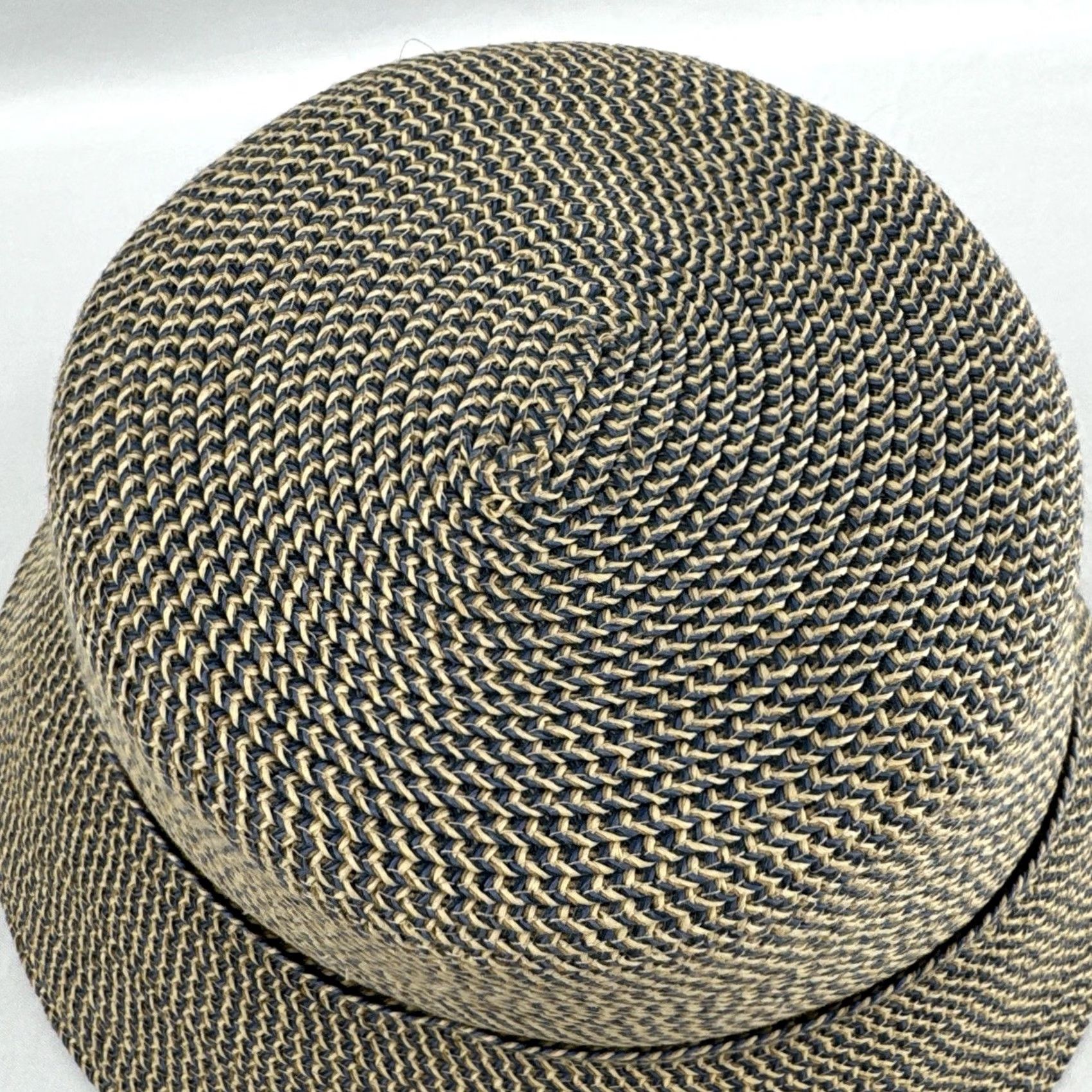 Vintage VINTAGE Ariane Millinery Bucket Hat Tan Navy Blue Two-Tone Braided Summer Beach Size ONE SIZE - 4 Thumbnail