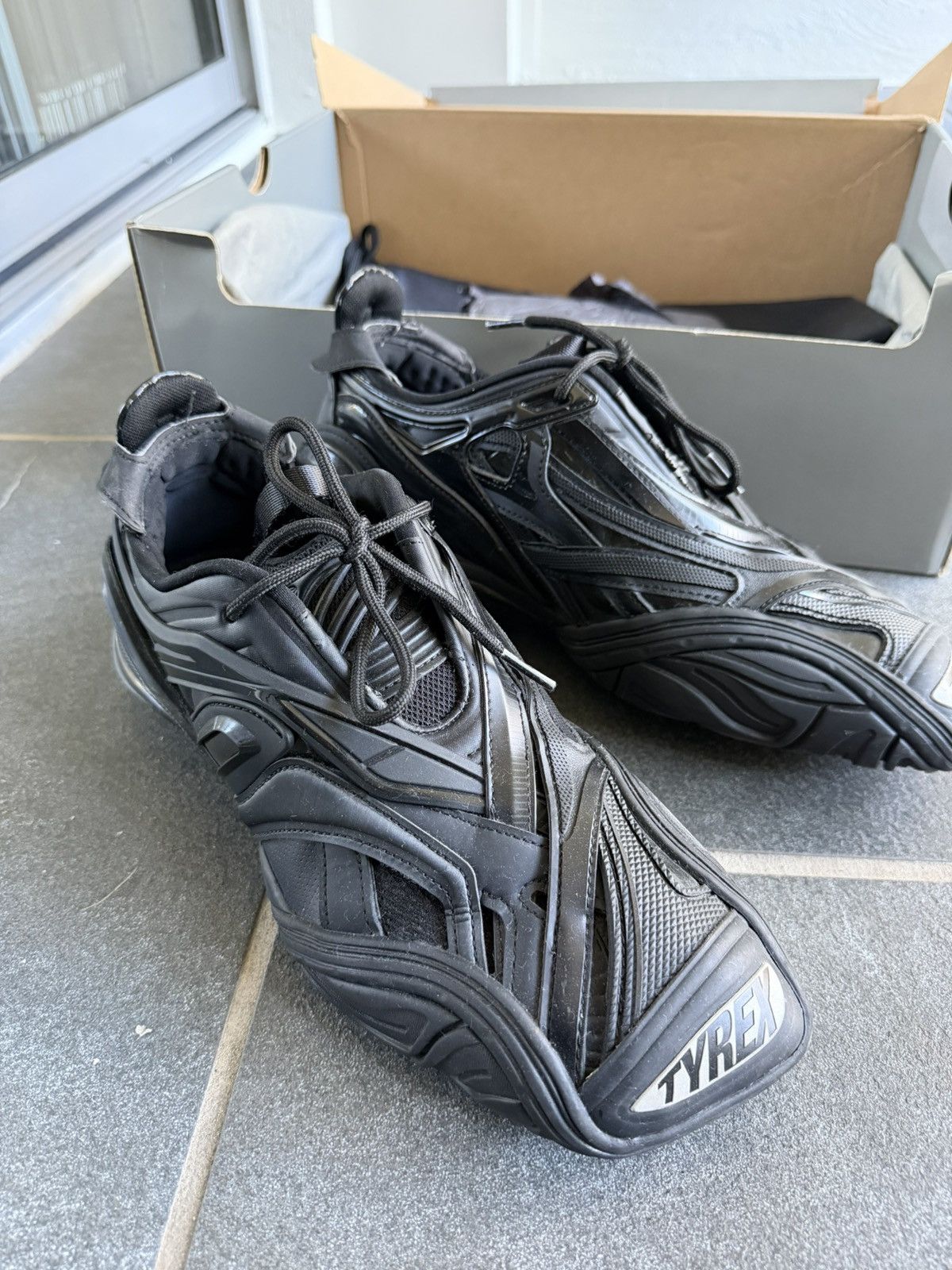 Balenciaga Balenciag Tyrex low-top sneakers Size US 9 / EU 42 - 1 Thumbnail