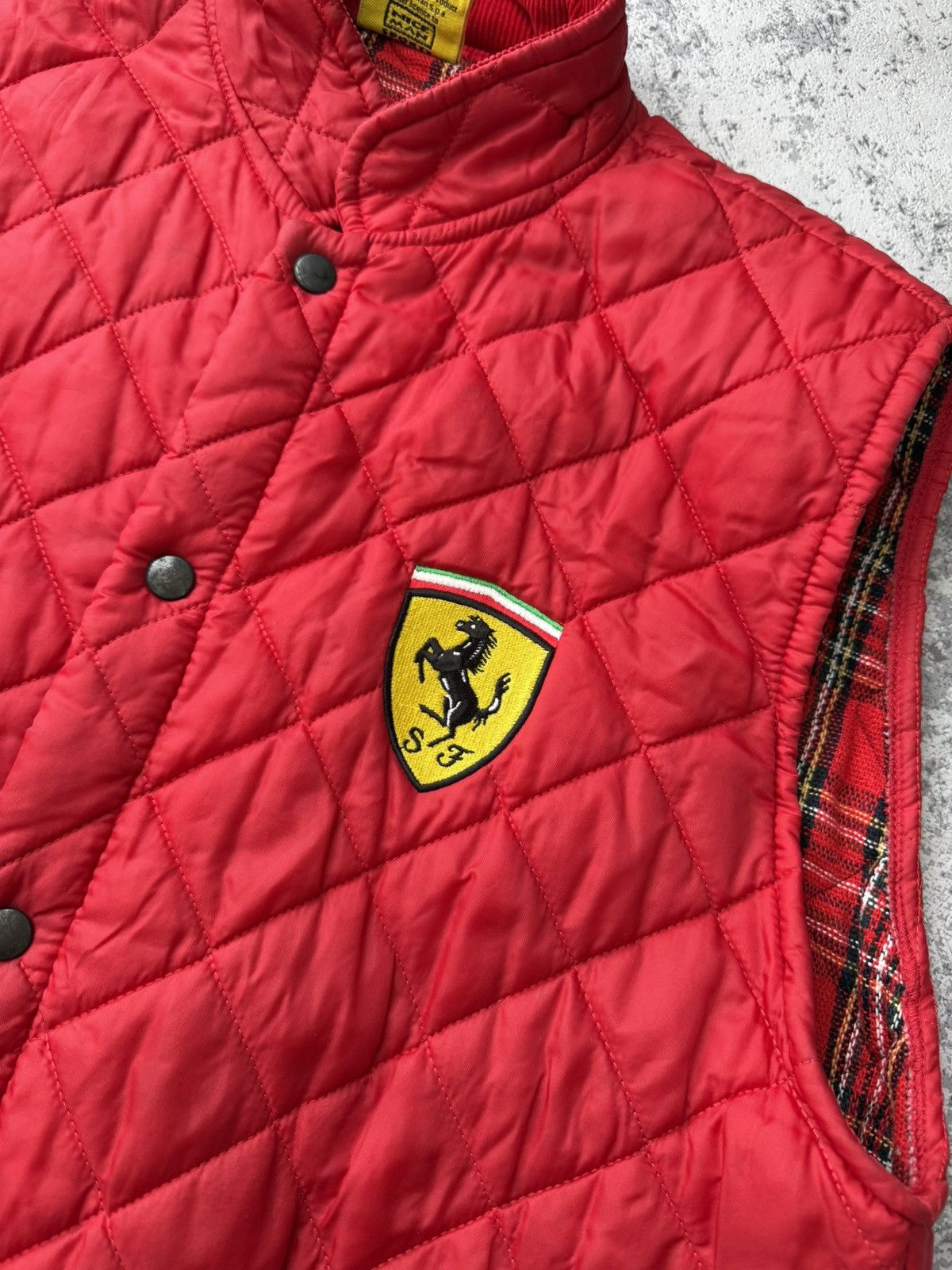 Ferrari Vintage 1996 Ferrari Racing Quilted Vest Jacket Size US XXL / EU 58 / 5 - 5 Thumbnail