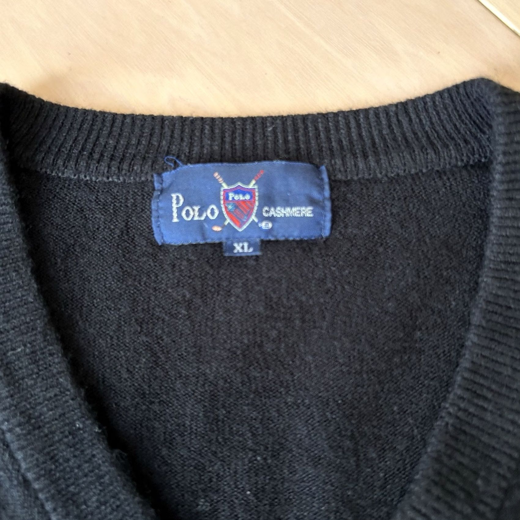 Polo Ralph Lauren Vintage Polo Cashmere V-Neck Sweater Golf Shield Mens XL Size US XL / EU 56 / 4 - 3 Thumbnail