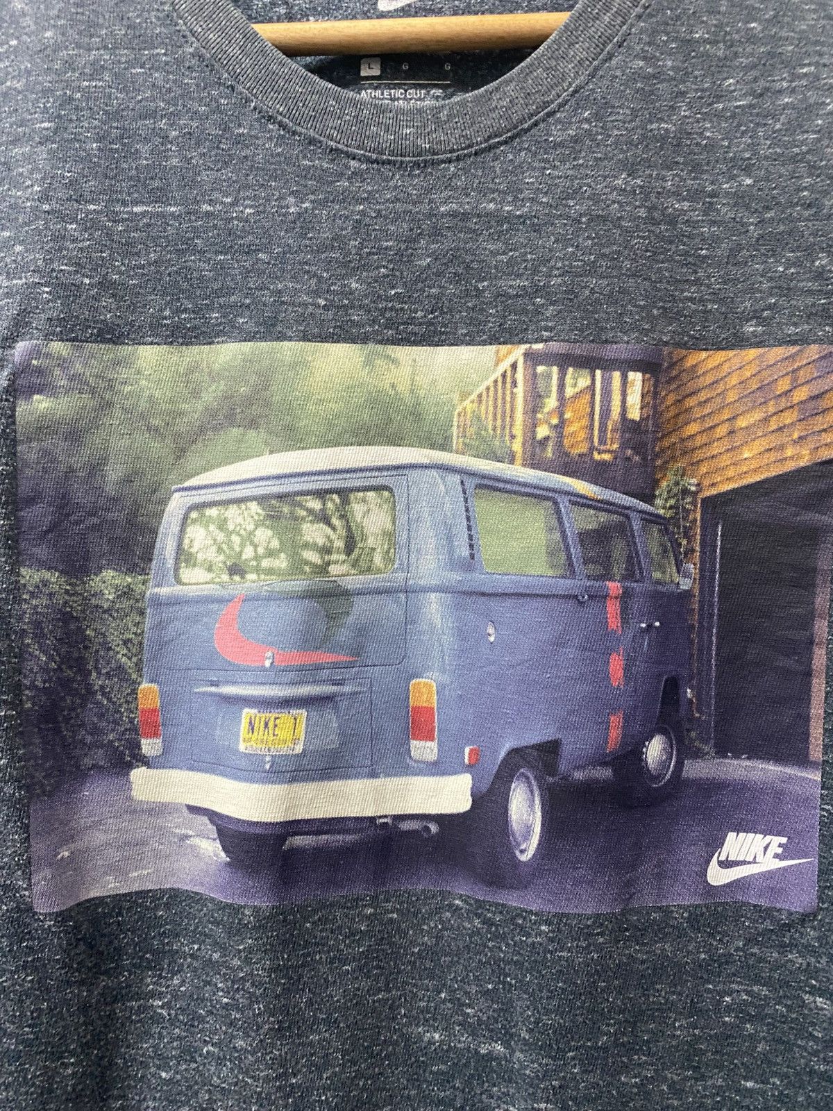 Nike Nike Graphic Design Logo tee Size US L / EU 52-54 / 3 - 3 Thumbnail