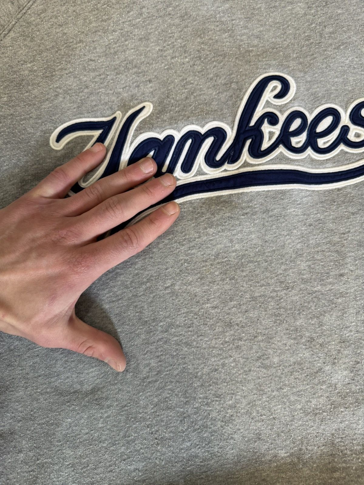 Adidas Vintage Adidas Yankees Sweatshirt MLB Spellout Logo Mens L Size US L / EU 52-54 / 3 - 17 Thumbnail