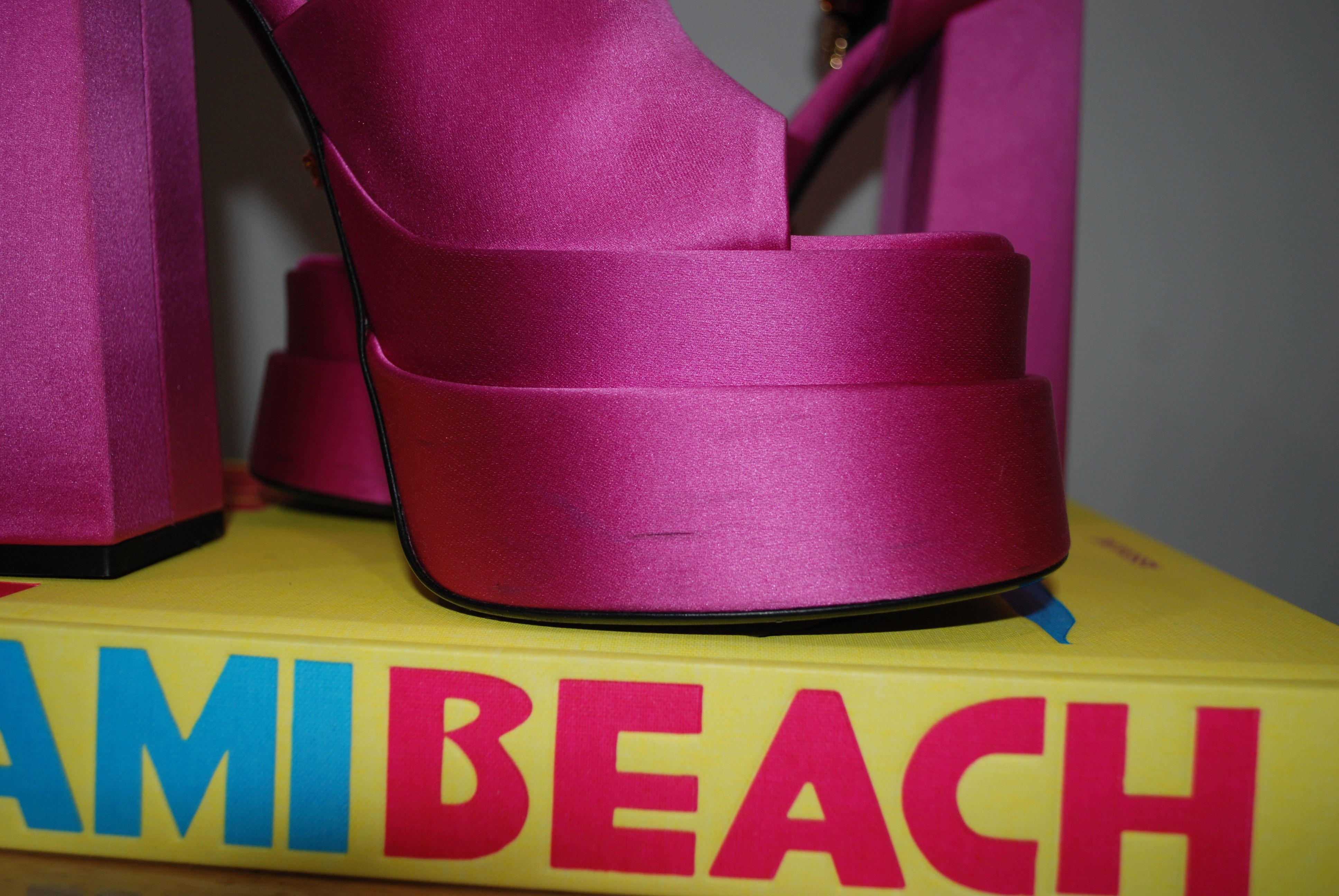 Versace Versace Medusa Head charm platform sandals Size US 10 / IT 40 - 3 Thumbnail