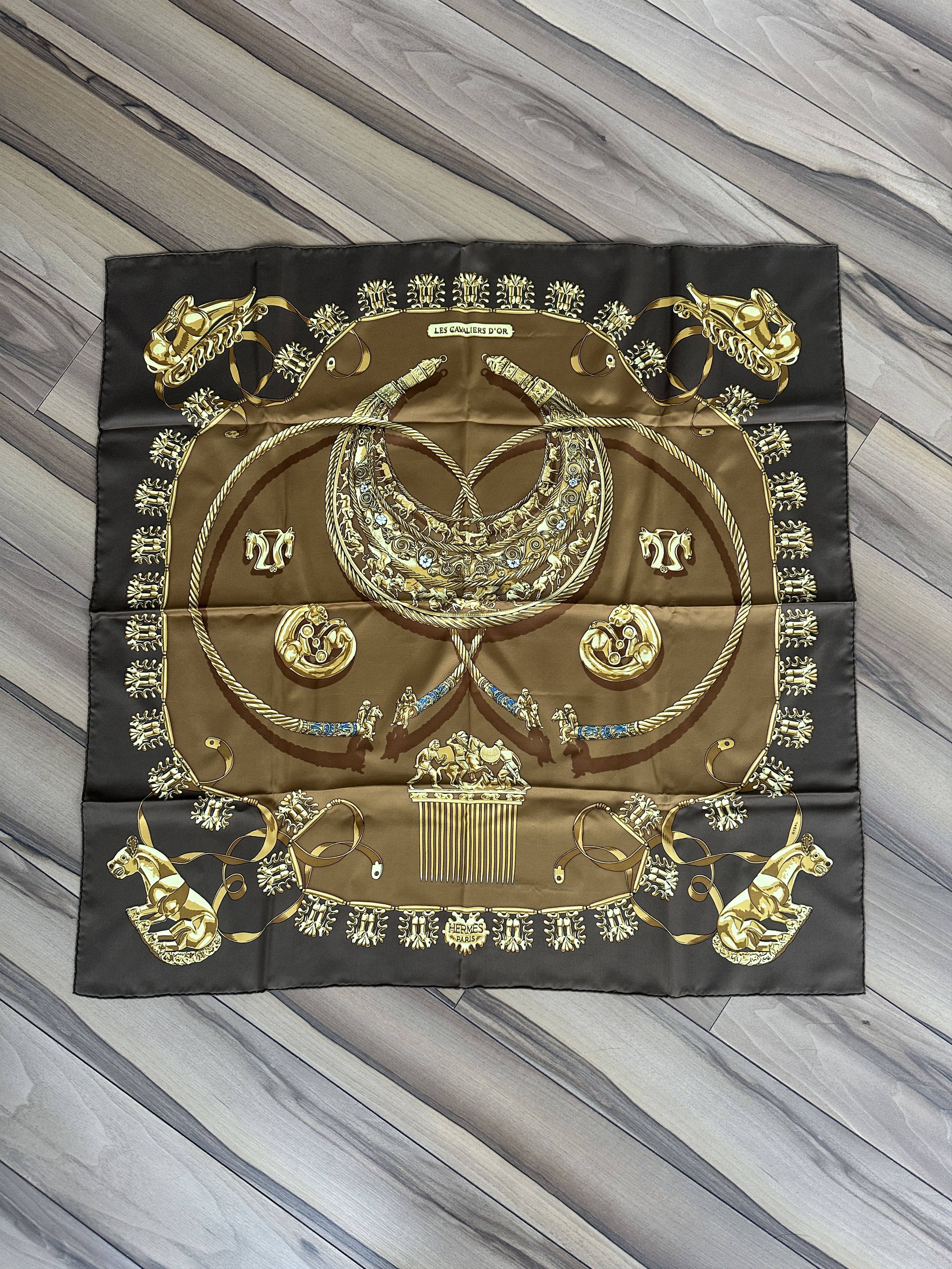 Hermes Hermès "Les Cavaliers d'Or" Silk Scarf Authentic Size ONE SIZE - 1 Thumbnail