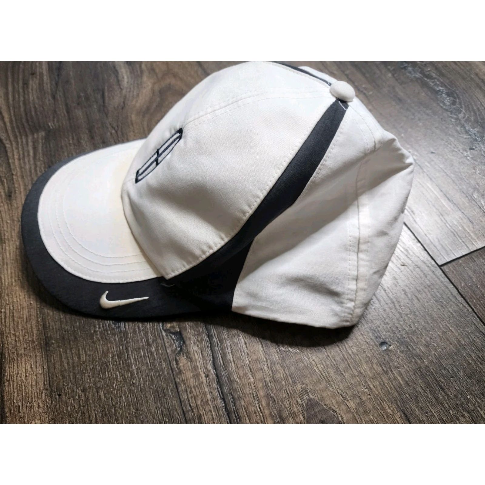 Nike Nike Baseball Cap Men One Size White Stained Lightweight Mens Size ONE SIZE - 2 Thumbnail