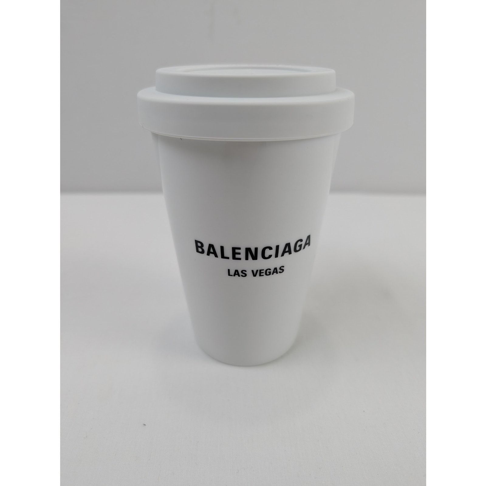 Balenciaga o1rshd1 Size: OS / Las Vegas Porcelain Coffee Cup in White Size ONE SIZE - 1 Thumbnail