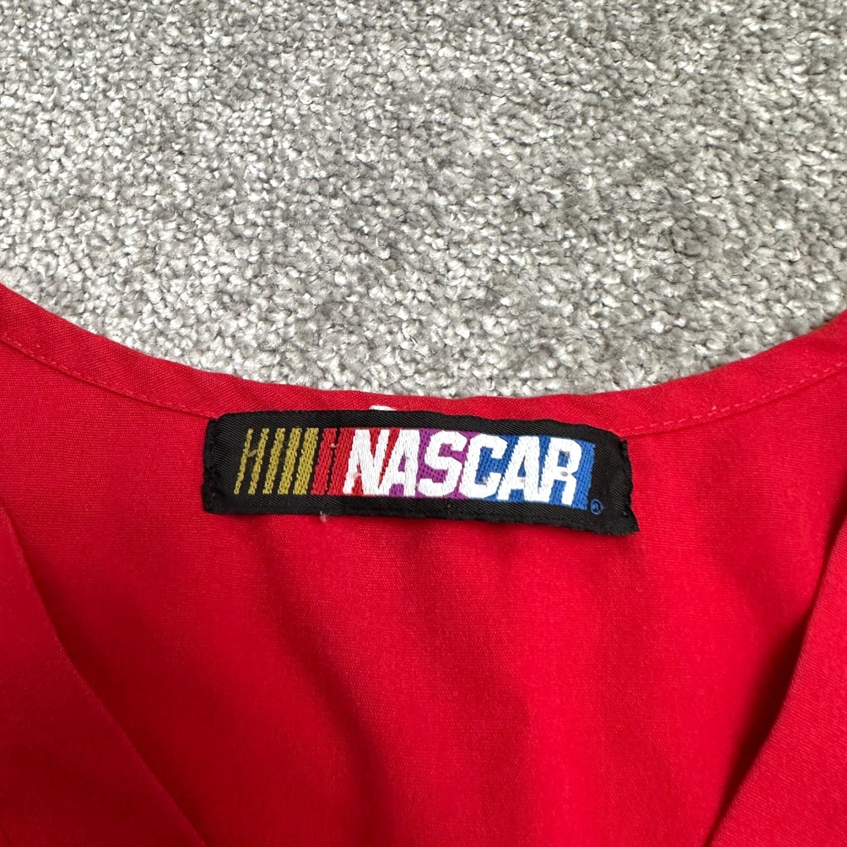 NASCAR VINTAGE Nascar T-Shirt Mens 3XL Red V-Neck Short Sleeve Car Sports Shirt Size US XXL / EU 58 / 5 - 5 Thumbnail