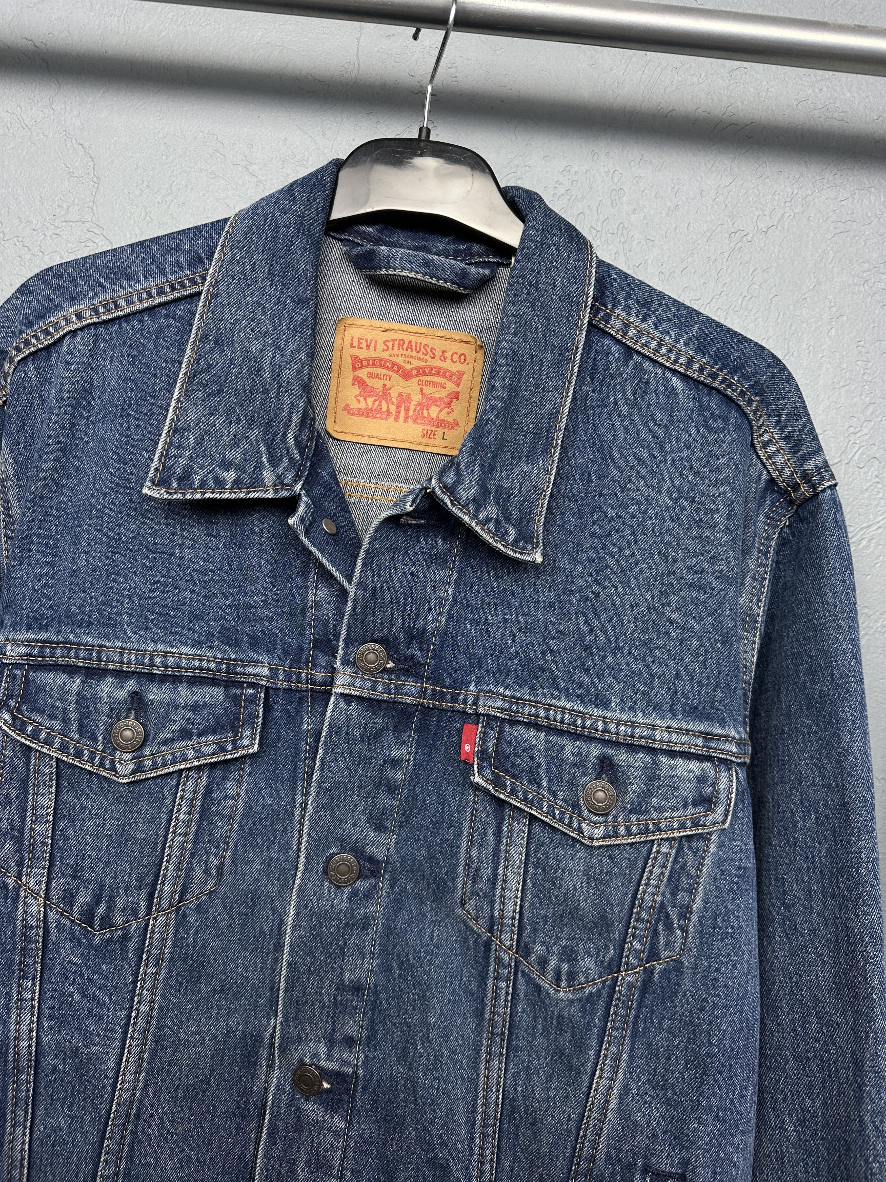 Levi's Levi's Vintage Mens Denim Jacket Size US L / EU 52-54 / 3 - 2 Thumbnail