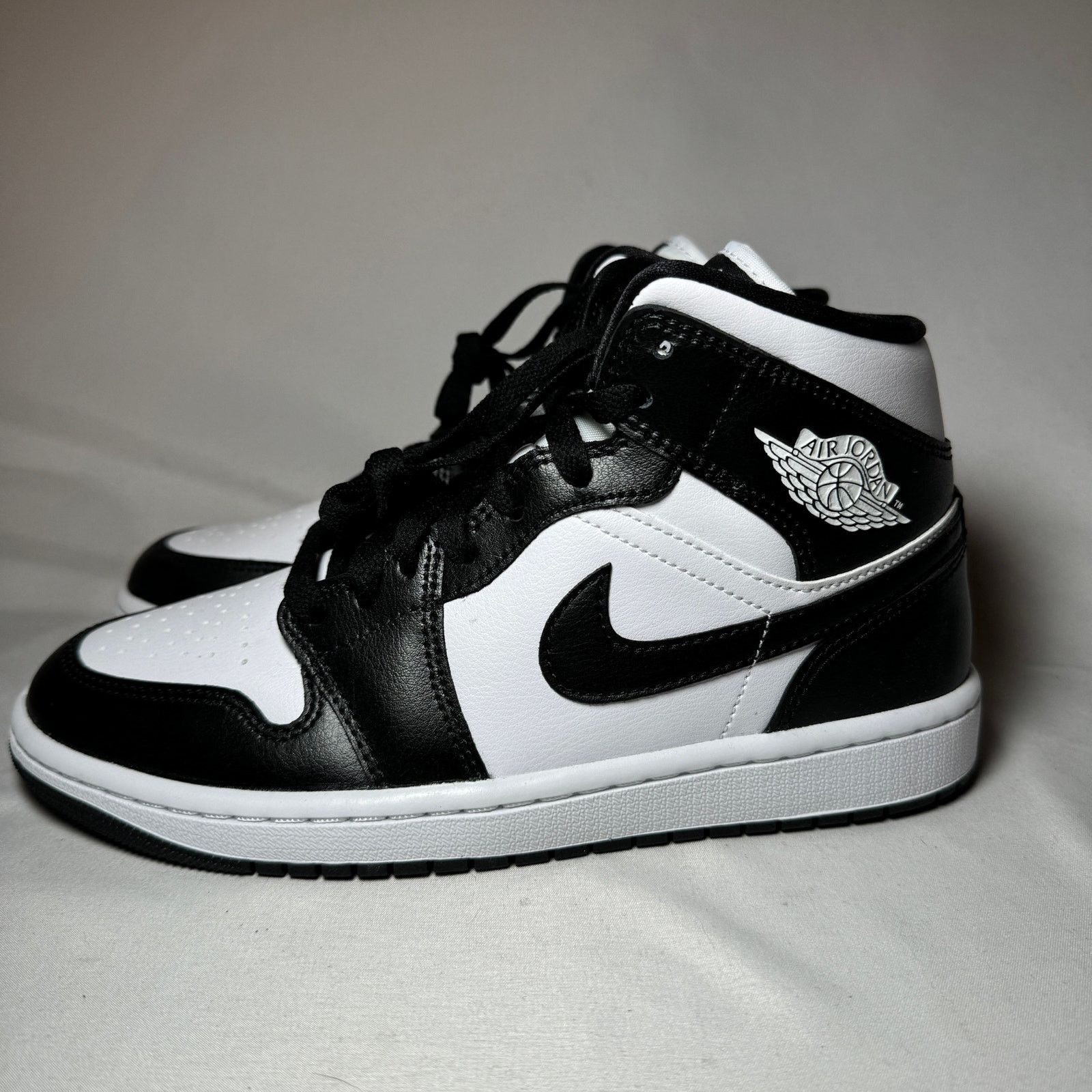 Jordan Brand × Nike Size 7.5 - Wmns Nike Air Jordan 1 Mid Panda Women's Shoes Size US 7.5 / IT 37.5 - 11 Thumbnail
