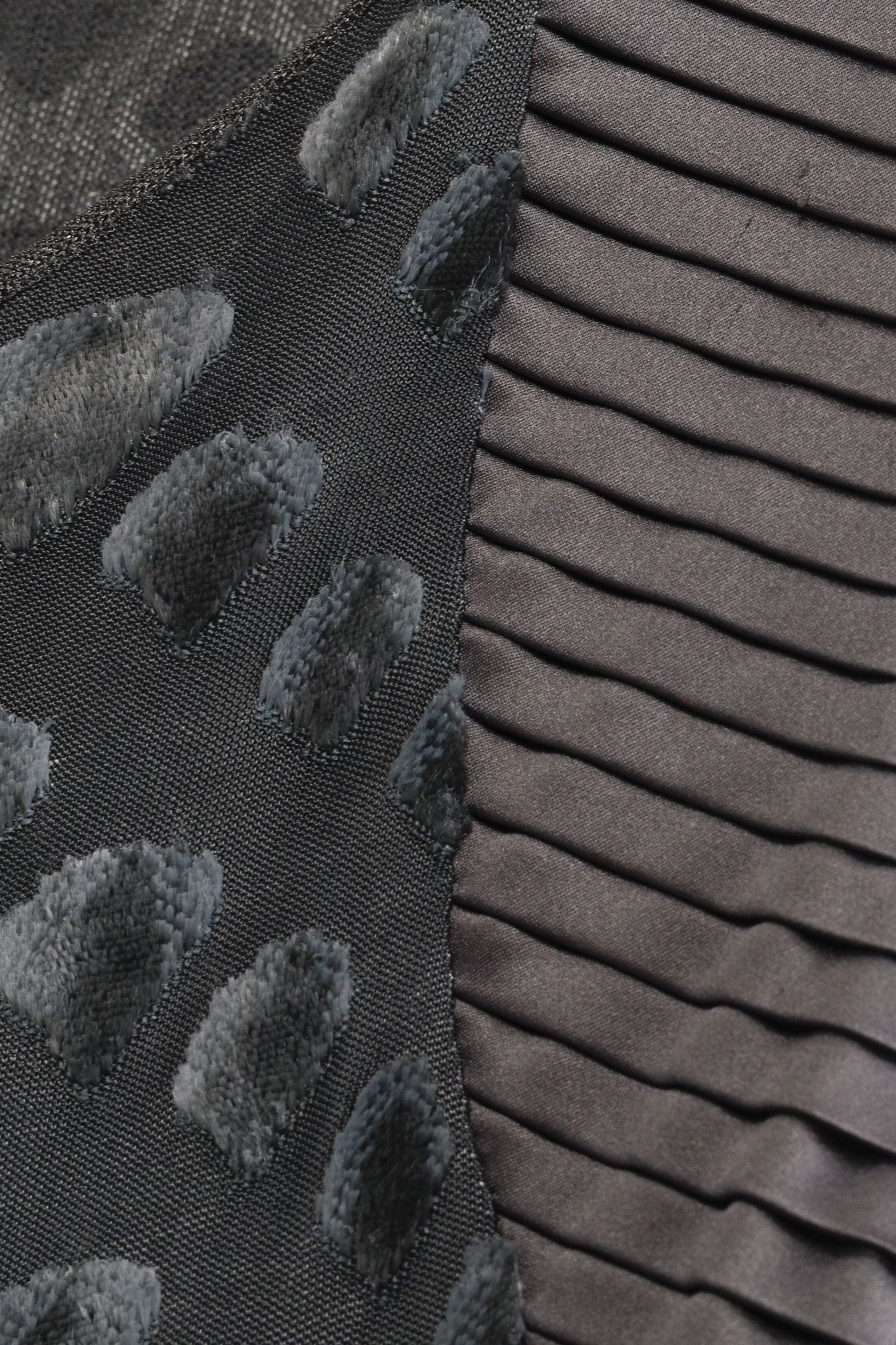 Armani Collezioni Armani Collezioni Grey Flocked Drops Dress Size L / US 10 / IT 46 - 6 Thumbnail