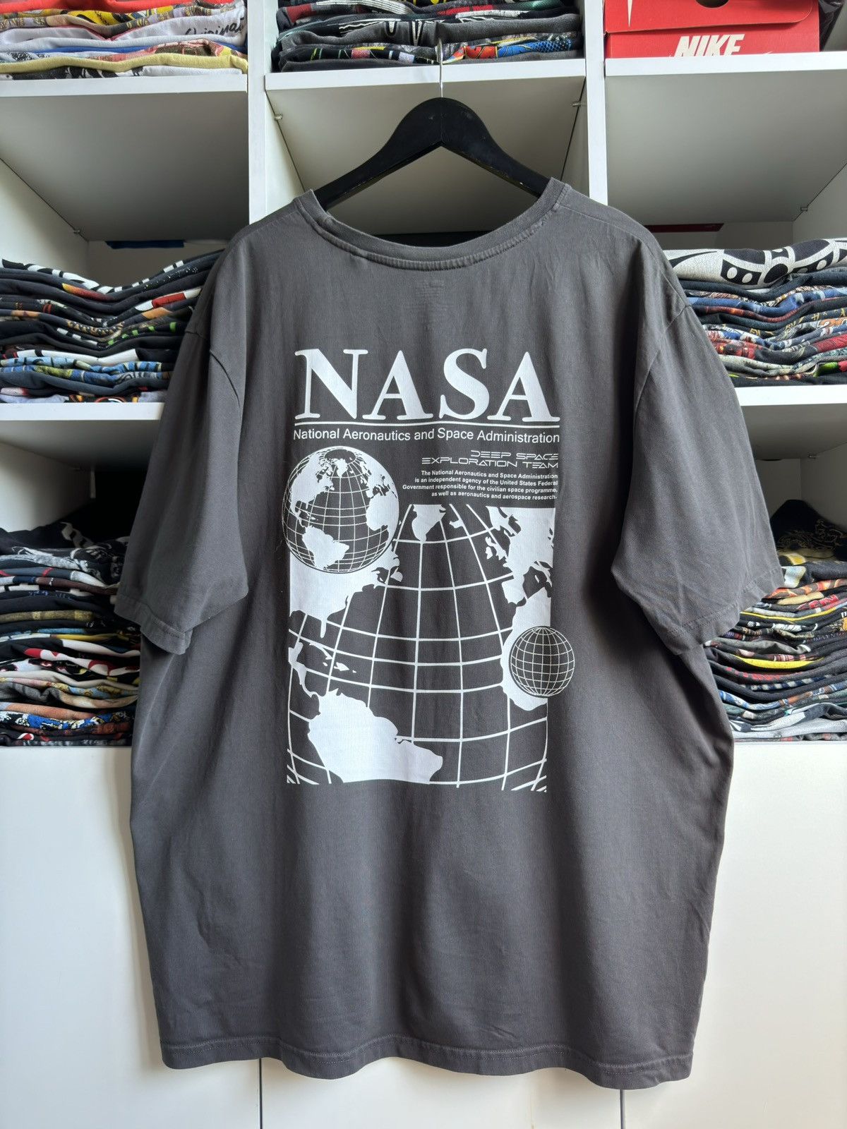 NASA Vintage NASA Space Planet Tee Size US XL / EU 56 / 4 - 1 Thumbnail