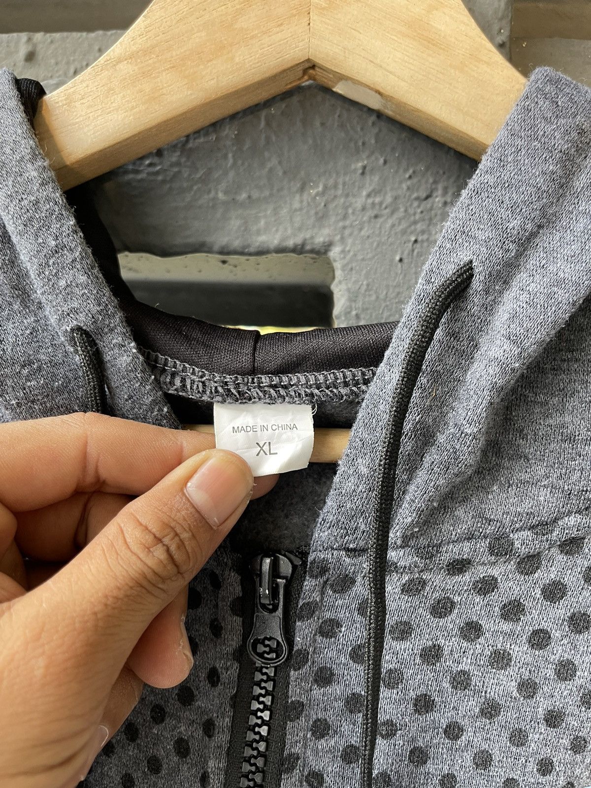 Vintage Discovery Hoodies zipper 📸 Size US XL / EU 56 / 4 - 3 Thumbnail