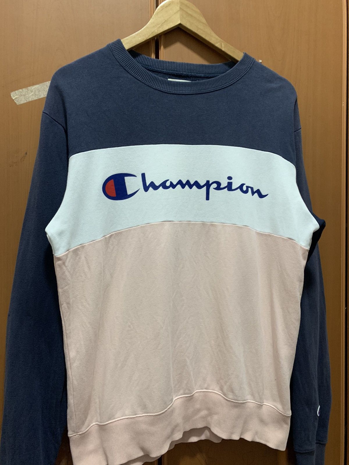 Champion Y2K Champion Sweatshirt Medium Size Size US M / EU 48-50 / 2 - 5 Thumbnail