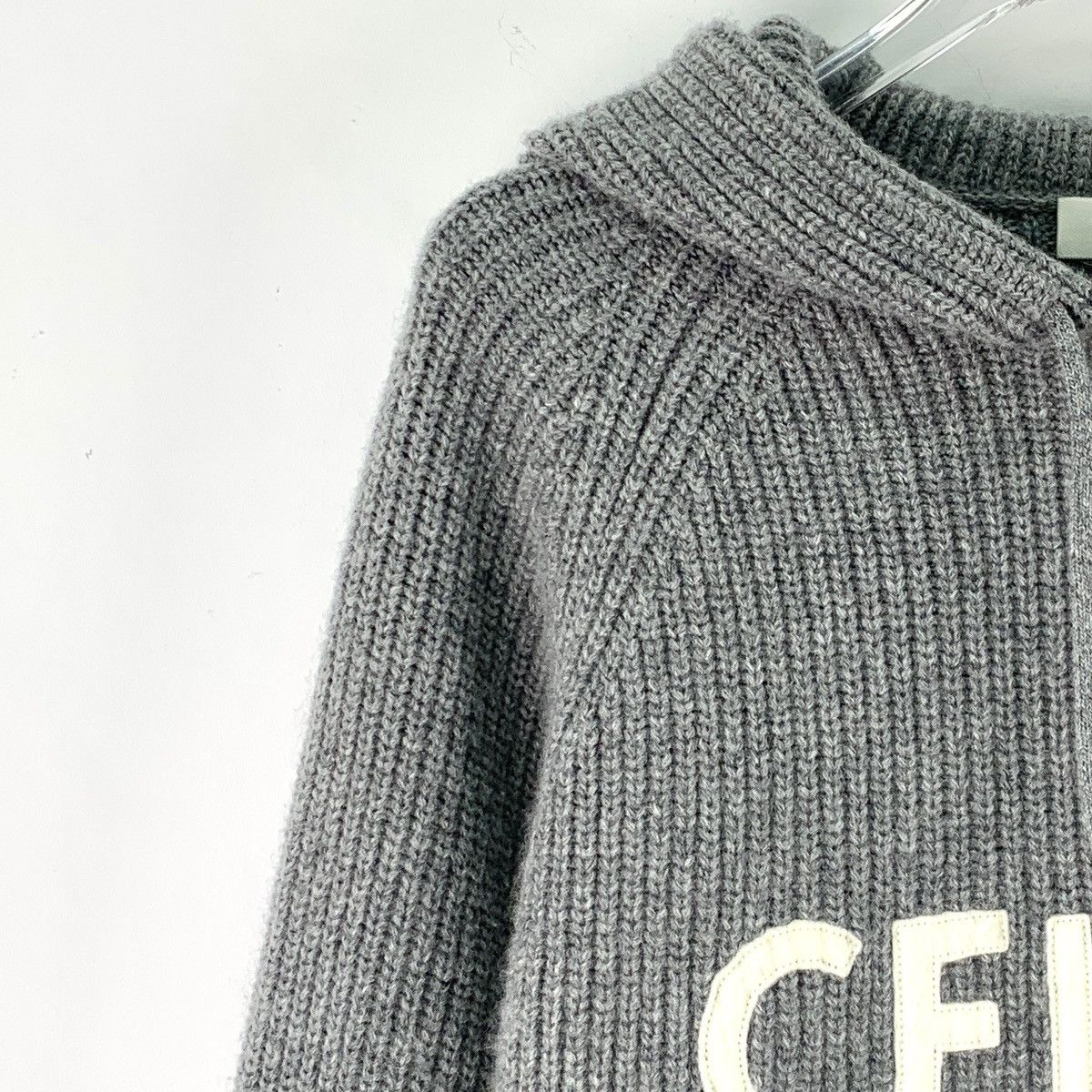 Celine Celine Logo Letter Wool Hooded Long Sleeve Knitwear K26WX Size M / US 6-8 / IT 42-44 - 3 Thumbnail