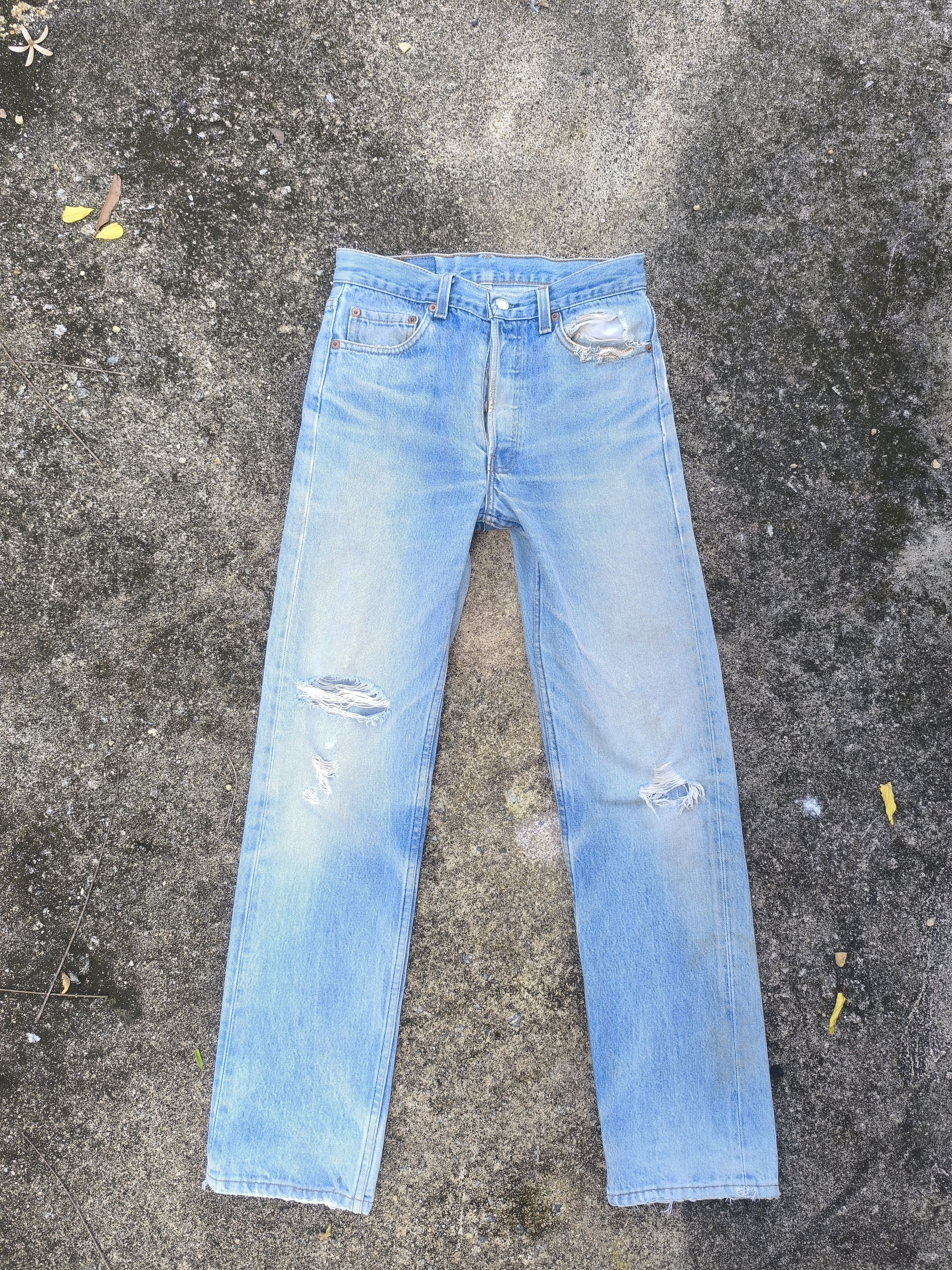 Levi's × Vintage 90s VINTAGE LEVIS 501xx made in USA Size US 28 / EU 44 - 1 Thumbnail