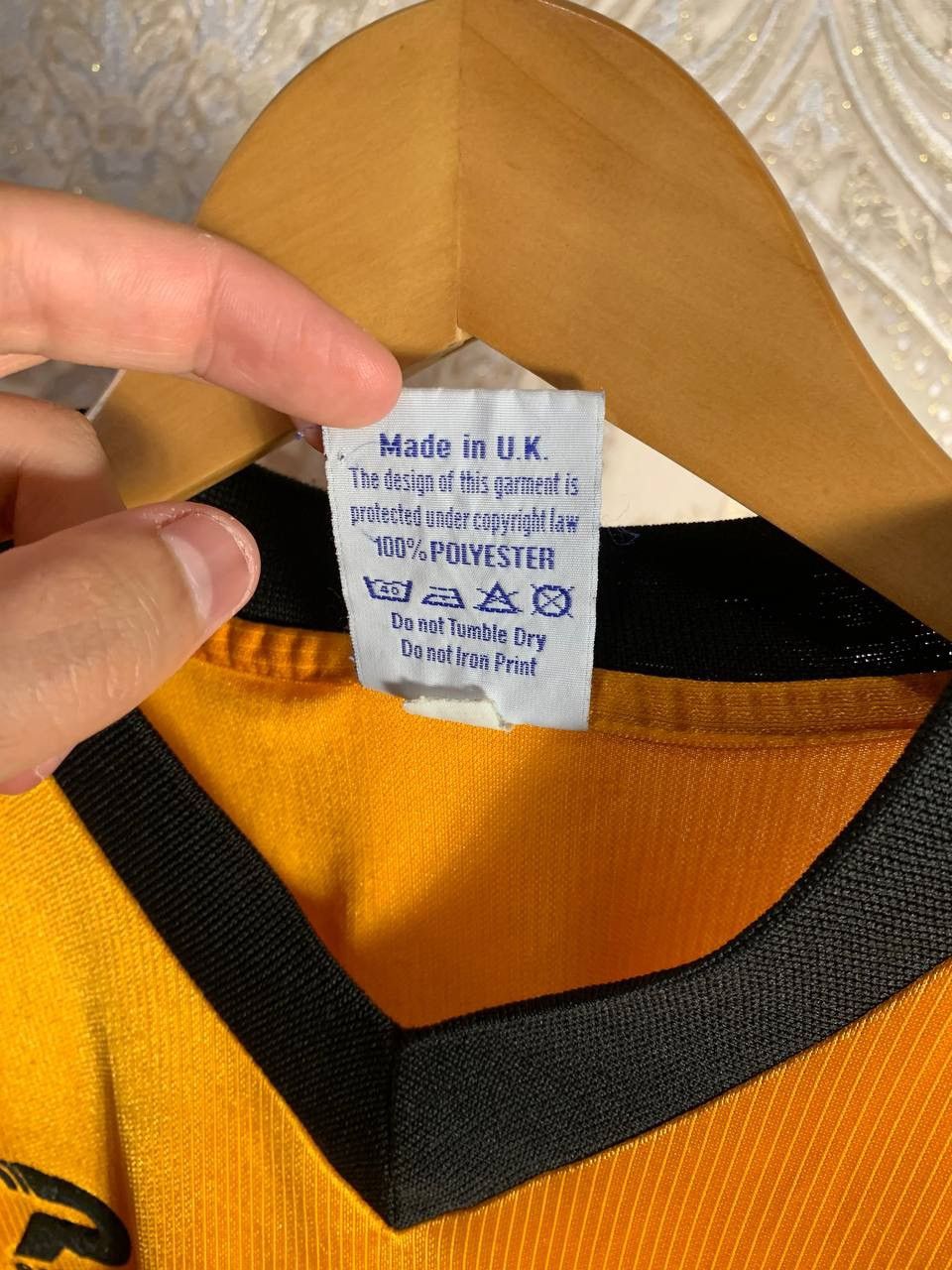 Vintage PATRICK FC HULL CITY ENGLAND SOCCER JERSEY RETRO Y2K 90s Size US XL / EU 56 / 4 - 6 Thumbnail