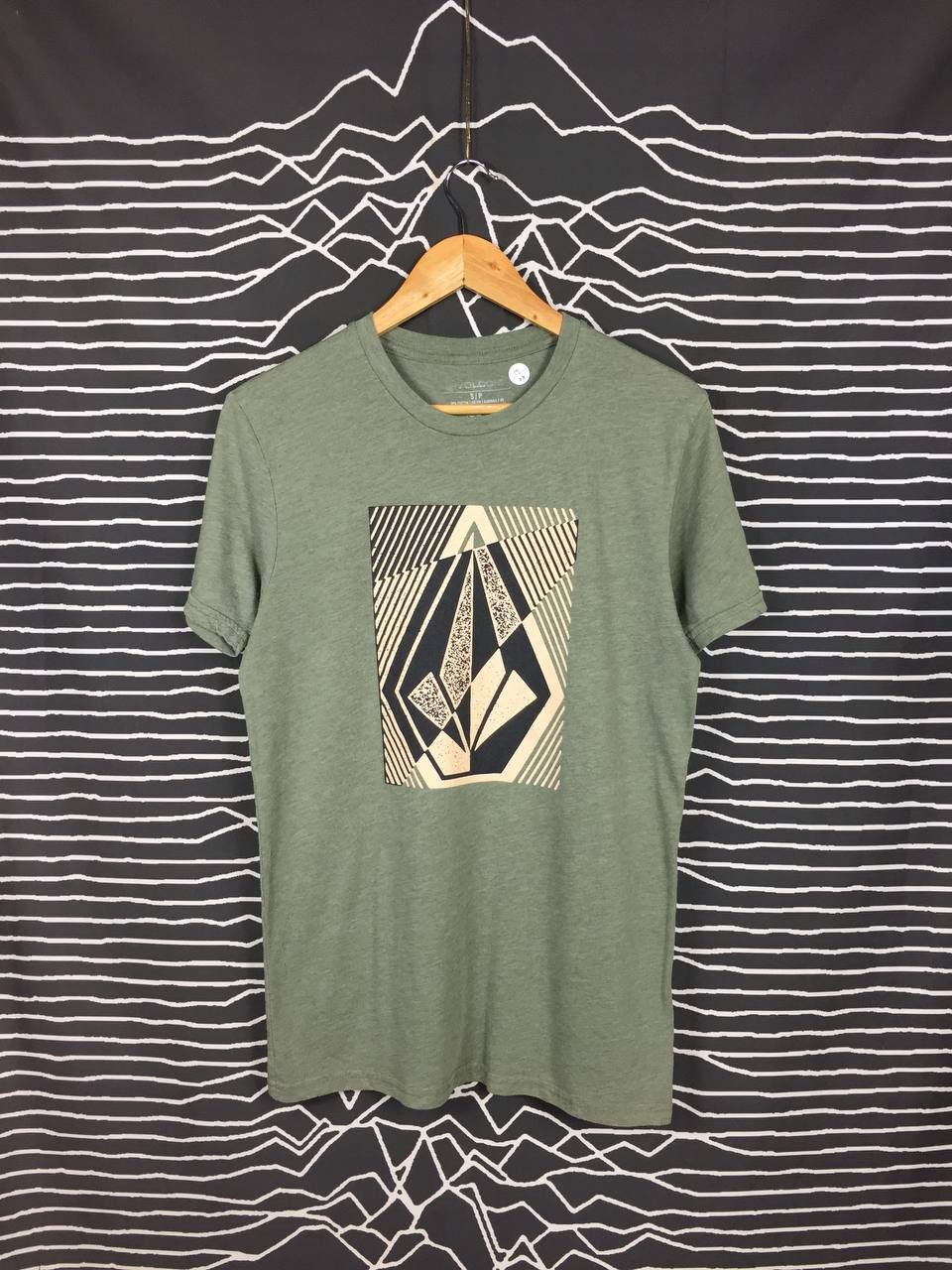 Vintage × Volcom Volcom Skateboards Geometric Big Logo Tee Size US S / EU 44-46 / 1 - 1 Thumbnail