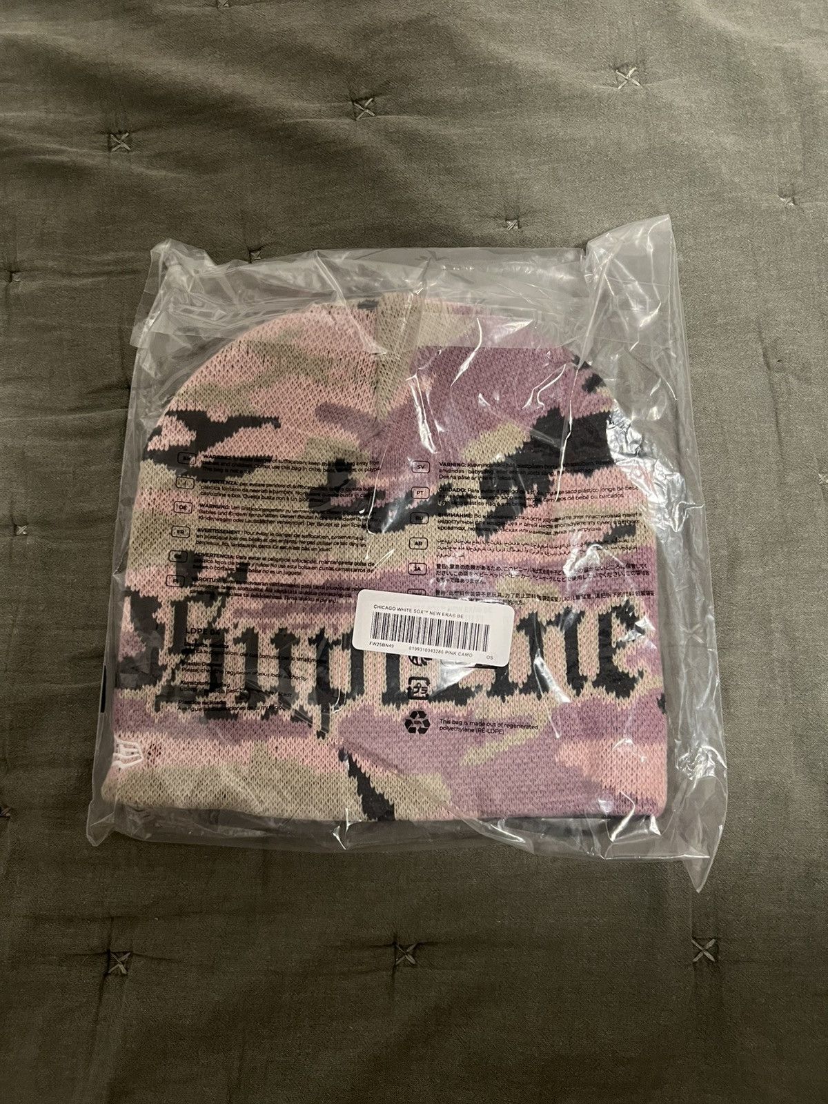 MLB × New Era × Supreme Supreme Chicago White Sox New Era Beanie Size ONE SIZE - 2 Thumbnail