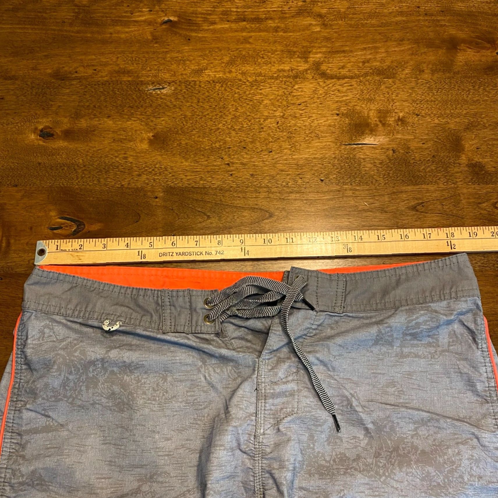 Roark Roark Revival Swim Shorts Mens 36 Gray Blue Floral Drawstring Beach Non Lined Size US 36 / EU 52 - 5 Thumbnail