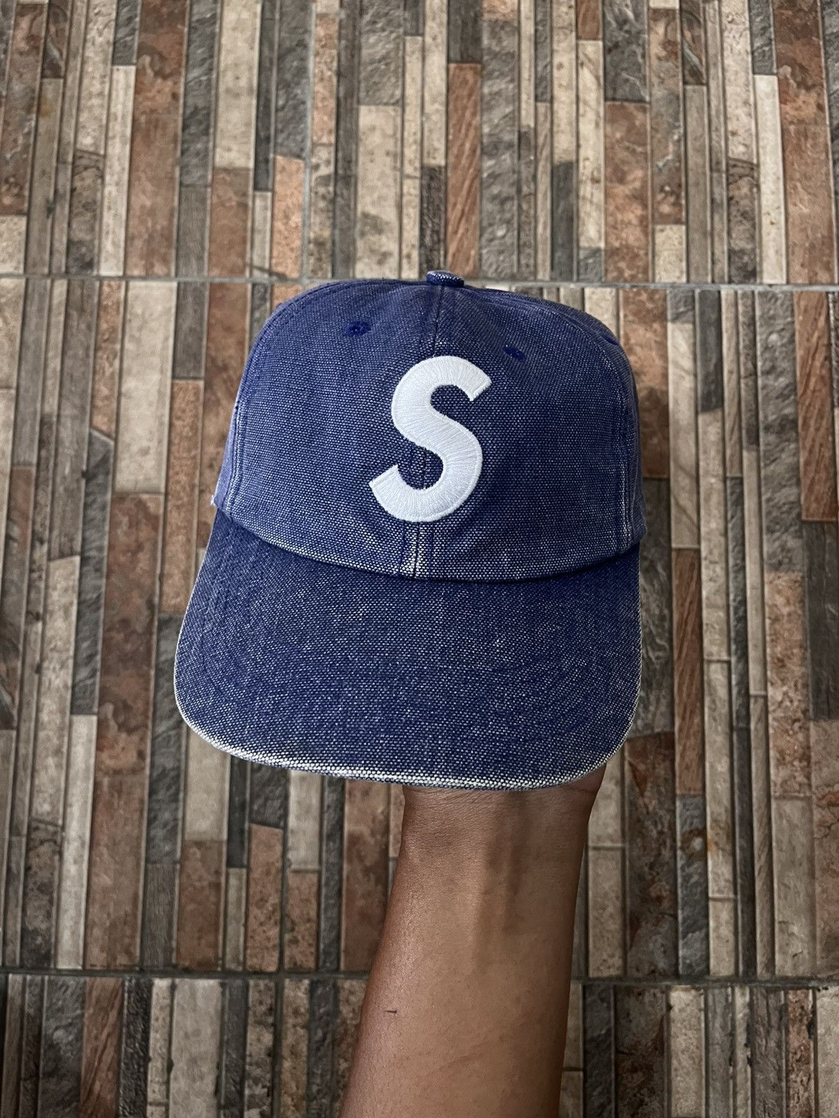 Supreme Supreme Pigment S Logo 6 Panel Size ONE SIZE - 1 Thumbnail