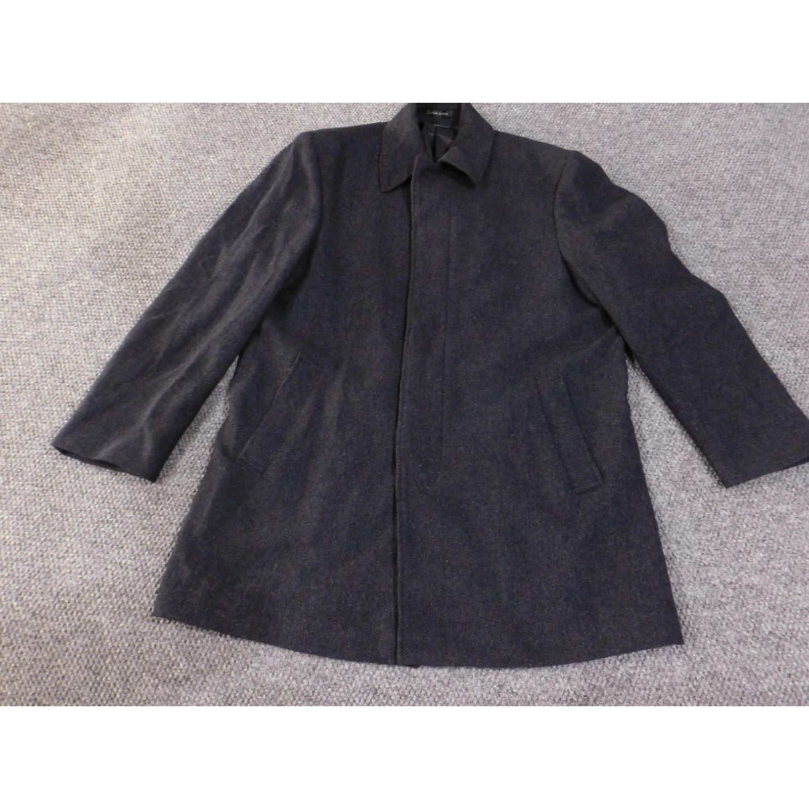 Ralph Lauren Lauren Ralph Lauren Coat Mens 44R Gray Wool Blend Dress Overcoat Herringbone Wool Size US S / EU 44-46 / 1 - 3 Thumbnail