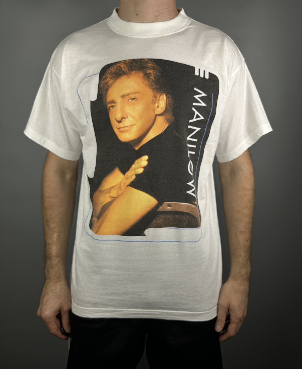 Band Tees 1997 Vintage Barry Manilow World Tour T Shirt Rock Metal 90s Size US L / EU 52-54 / 3 - 3 Thumbnail