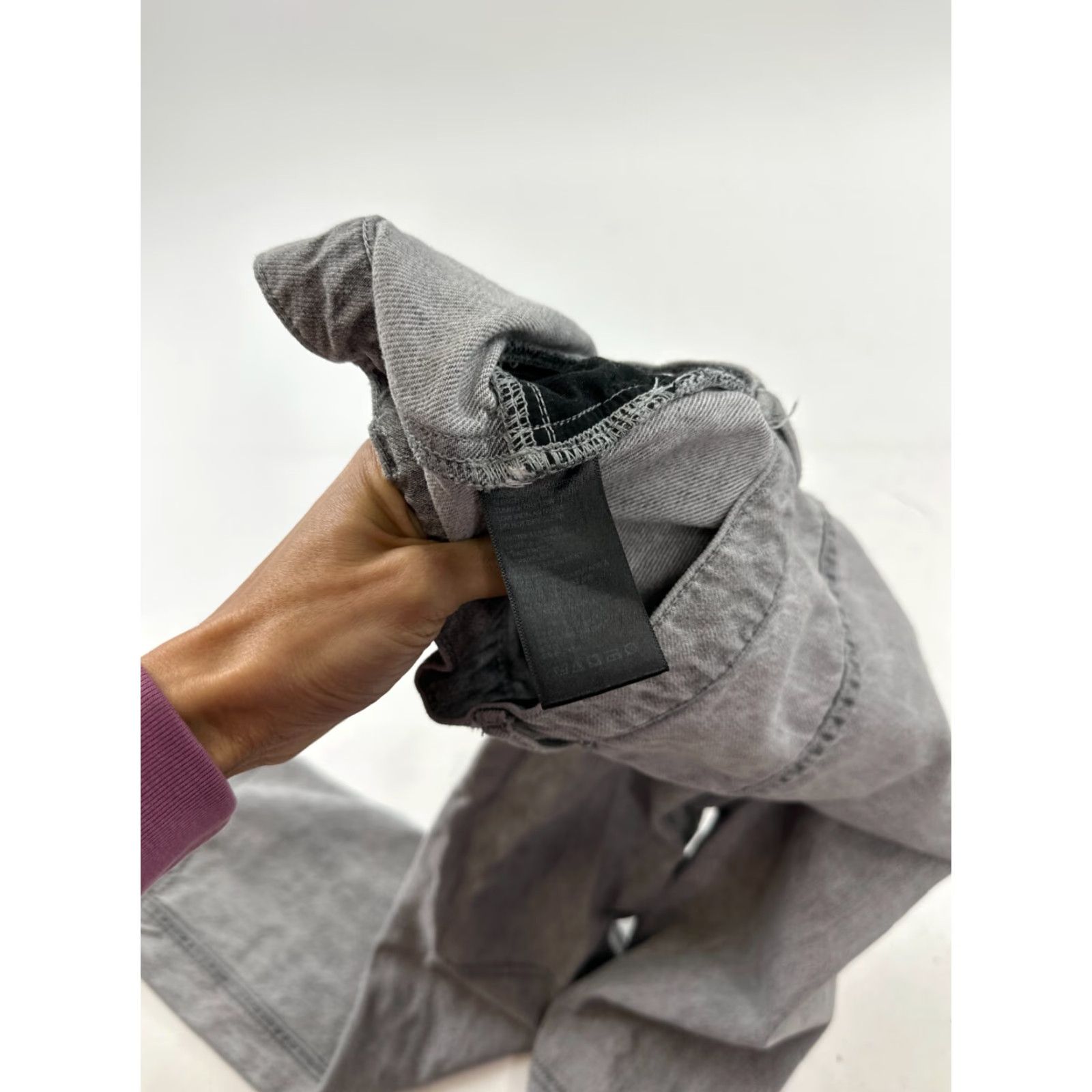 Bdg BDG Jeans Womens 24 Gray Acid Wash Balloon Mom High Waist Retro Urban Denim 5-Pocket Womens Size 42" / US 20 - 6 Thumbnail