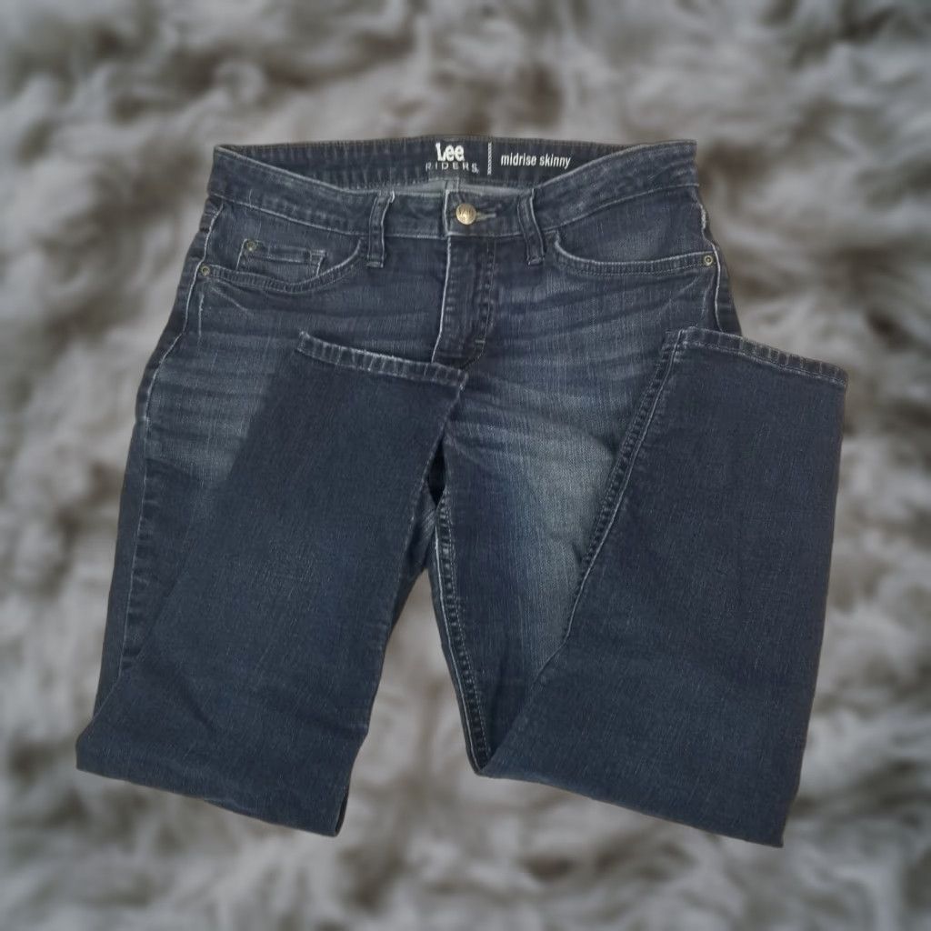 Lee VINTAGE Lee Riders Denim Jeans Womens Midrise Skinny Cropped Size 10P Petite Dark Wash Size 32" / US 10 / IT 46 - 1 Thumbnail