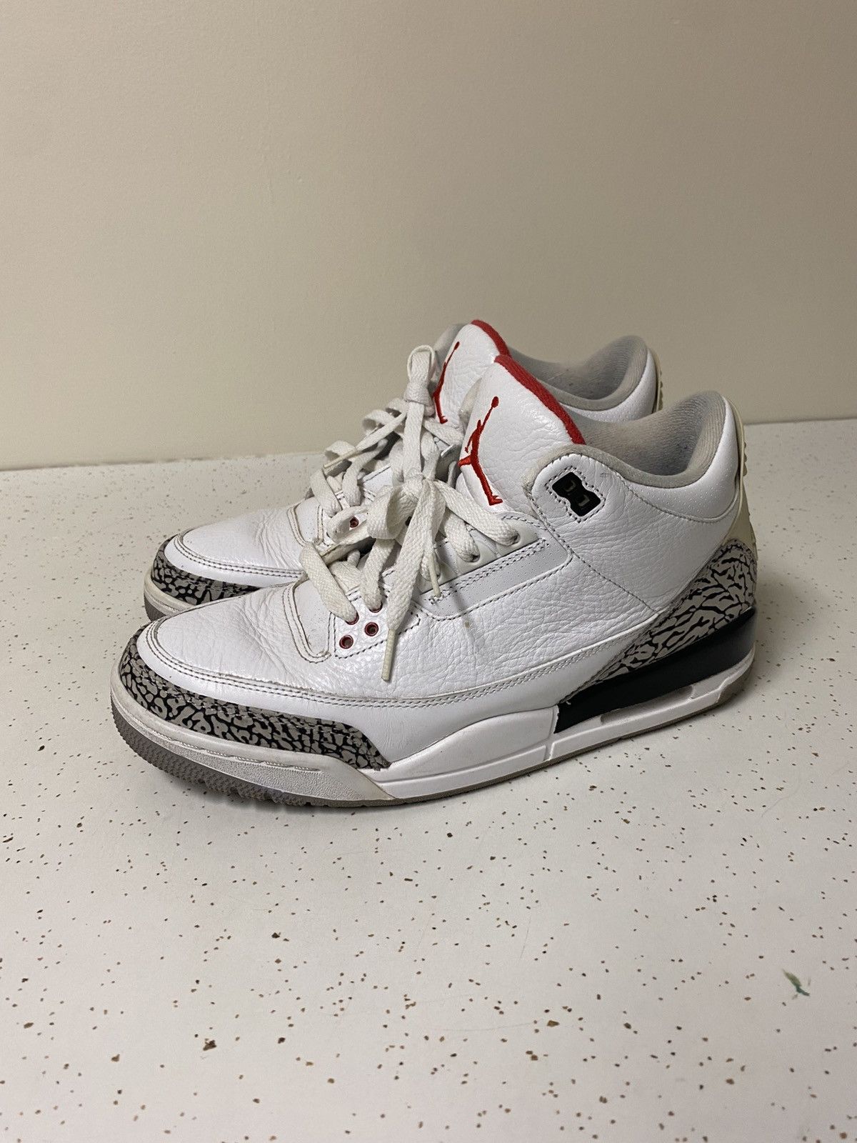 Jordan Brand Air Jordan Retro 3 2010 White Cement Nike Sneakers Shies Y2K Size US 10 / EU 43 - 1 Thumbnail