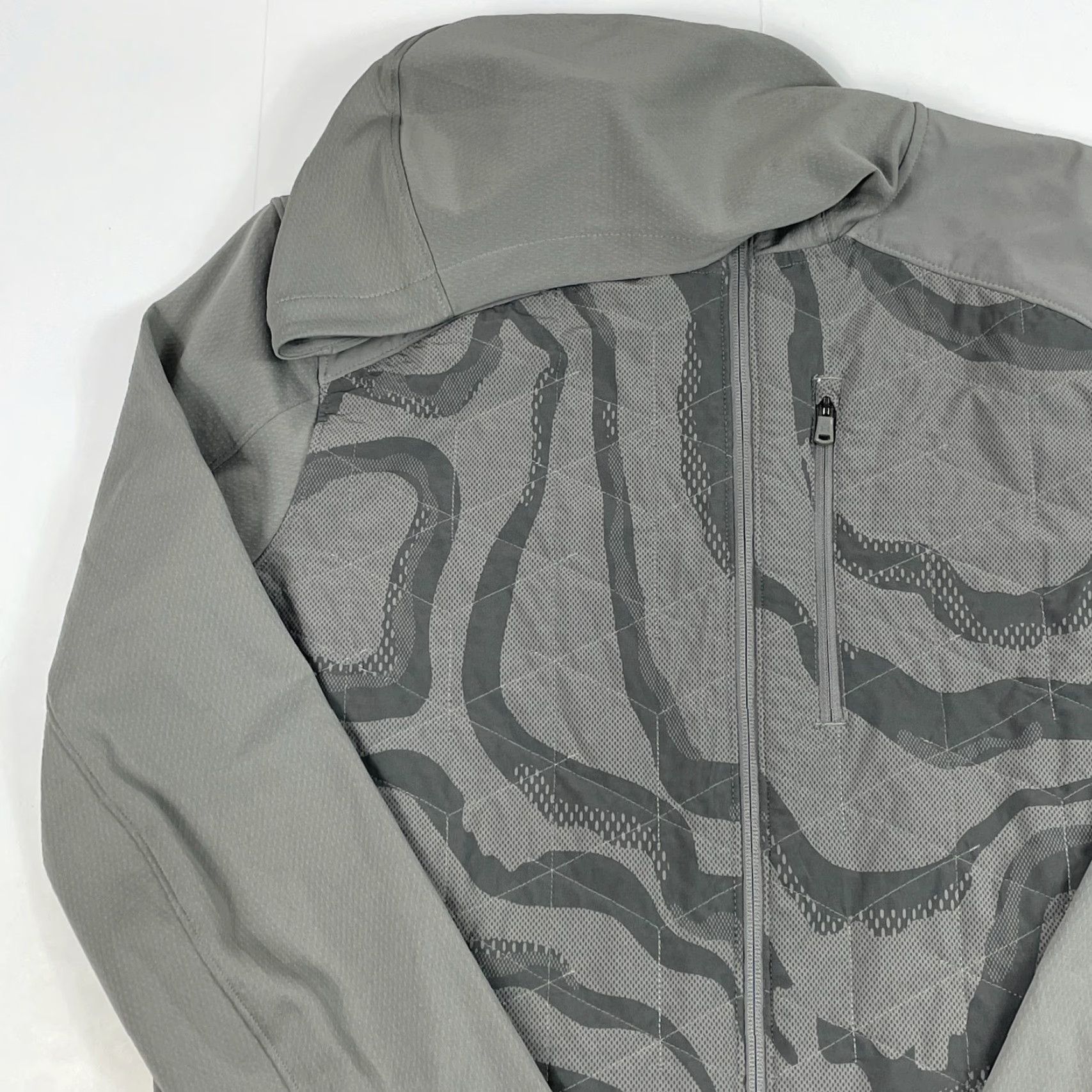 Under Armour VINTAGE Under Armour Hoodie Mens L Gray ColdGear Reactor Camouflage Full Zip Hiking Size US L / EU 52-54 / 3 - 2 Thumbnail