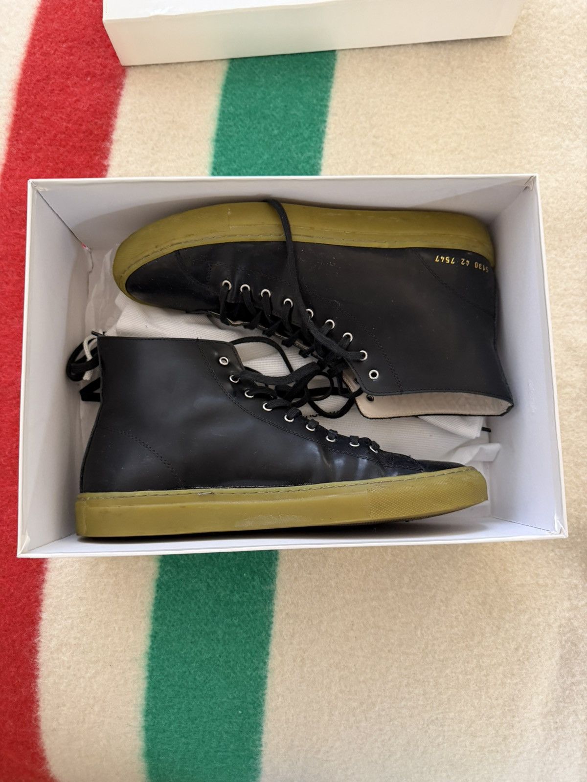 Common Projects Black common project high tops Size US 9 / EU 42 - 2 Thumbnail