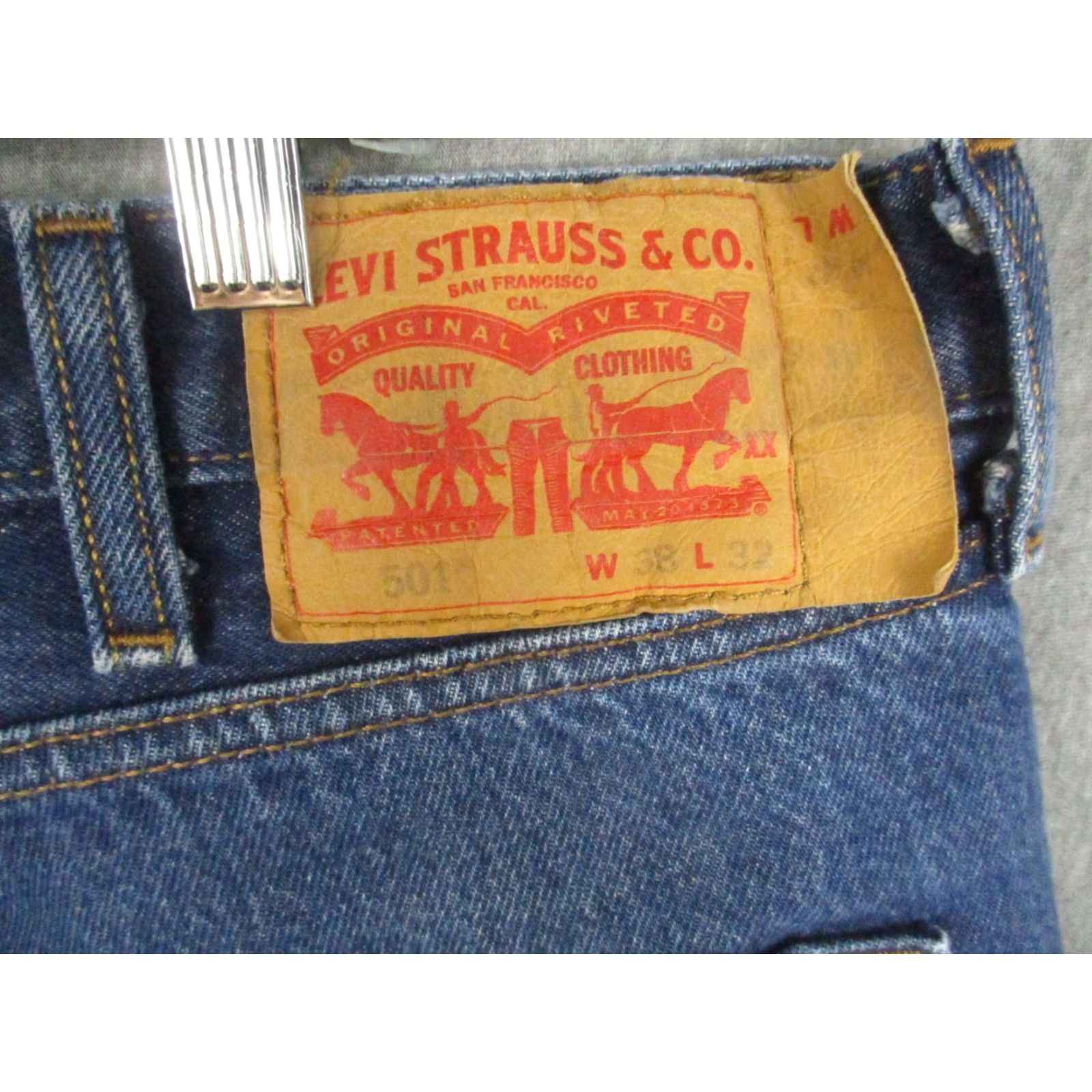 Levi's Levi's 501 xx Button Fly Jeans 38x30 Men Straight Leg Dark Blue Wash Denim Size US 38 / EU 54 - 3 Thumbnail