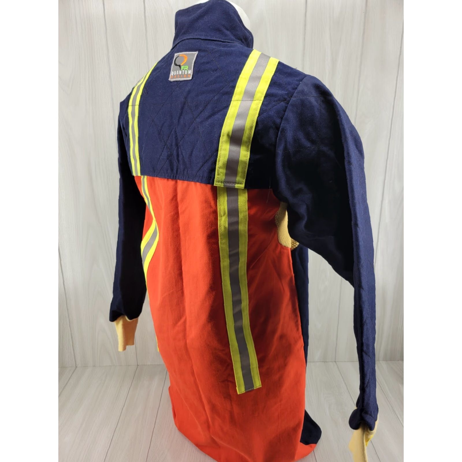 4SDESIGNS VINTAGE Quantum Designs Work Jacket Mens M Blue Reflective Flame Resistant Size US M / EU 48-50 / 2 - 4 Thumbnail