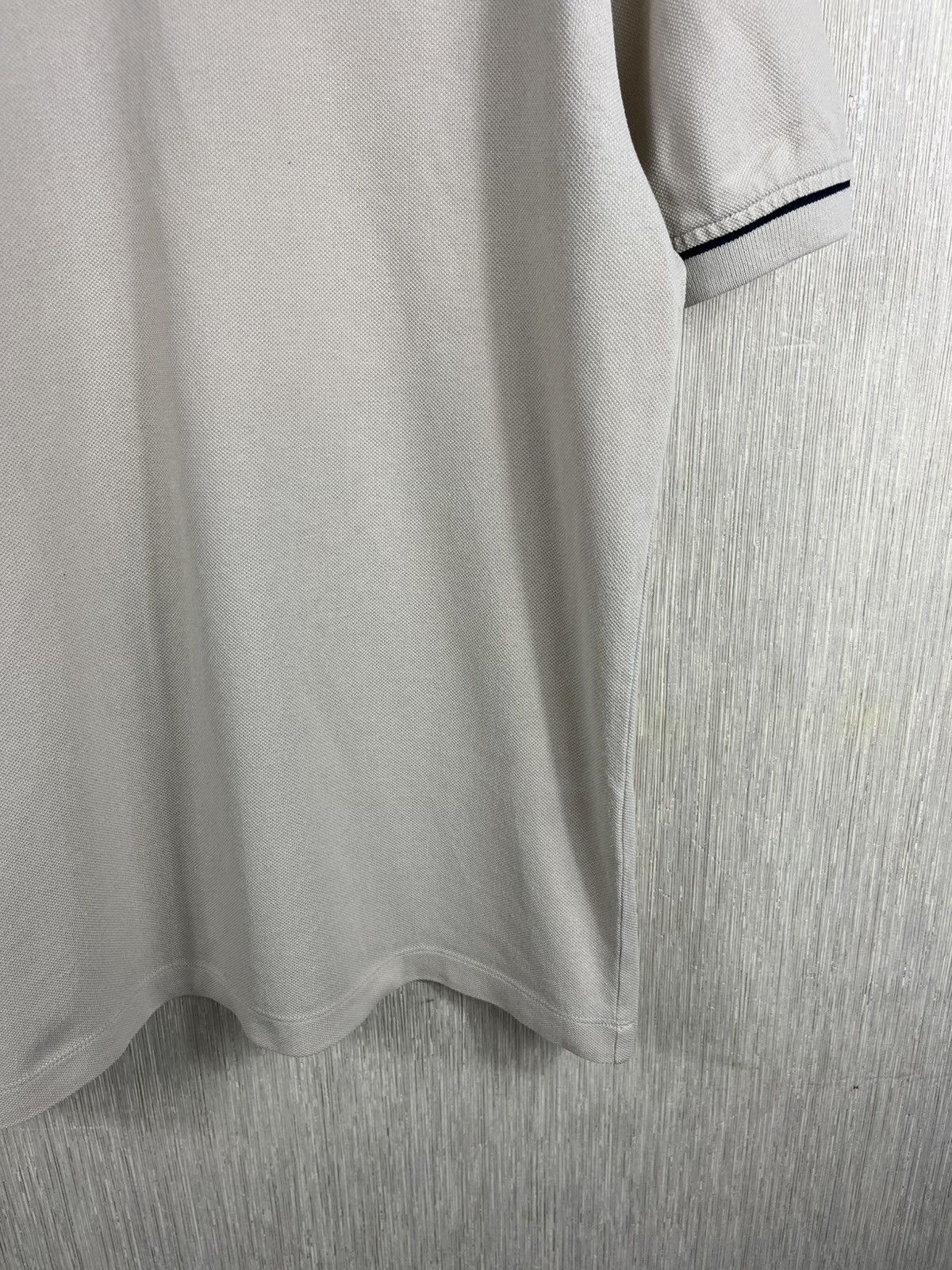 Burberry Vintage 90s Burberrys classic chest logo knight t-shirt Size US L / EU 52-54 / 3 - 6 Thumbnail