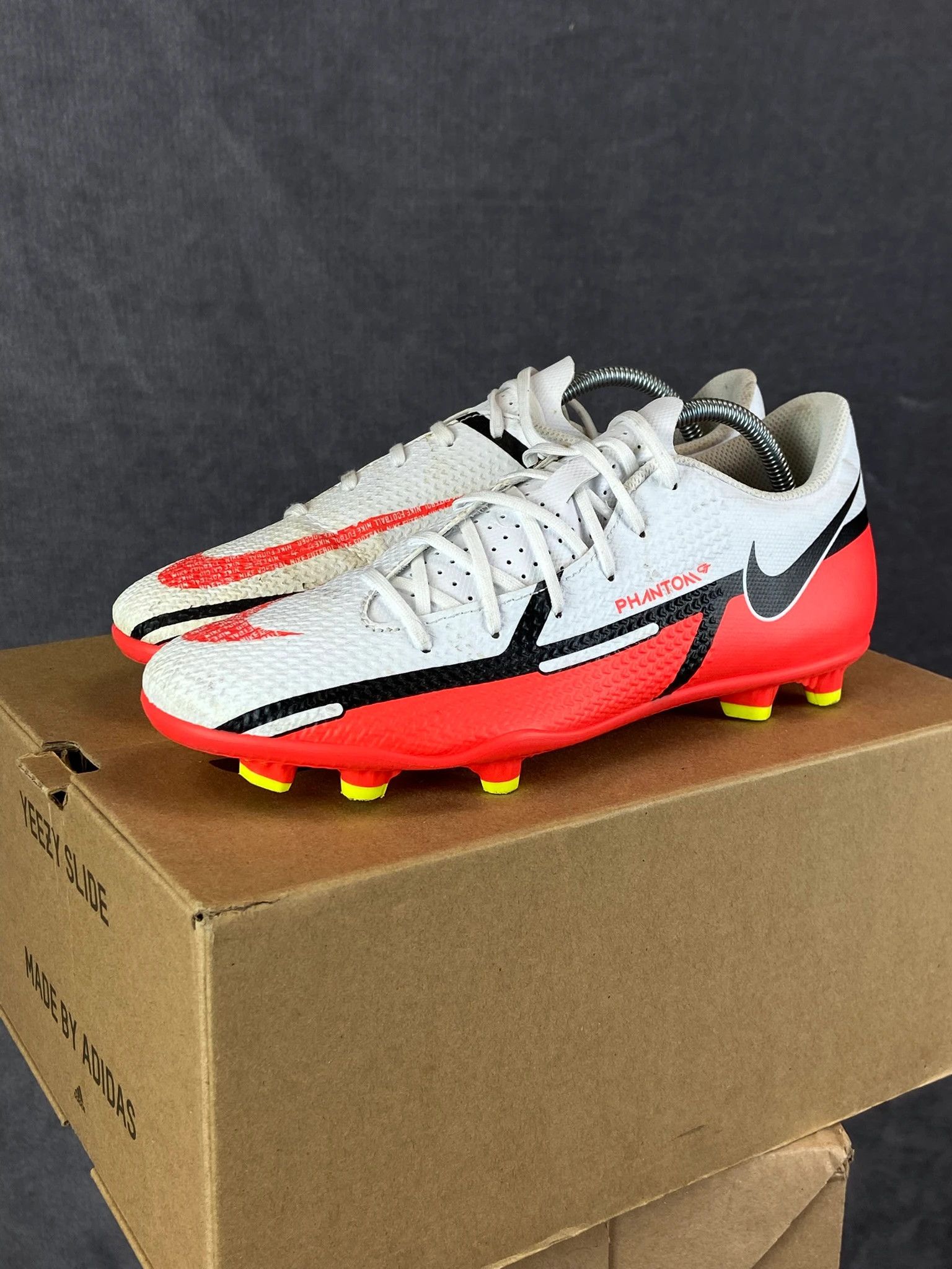 Nike Nike Phantom GT White Football Boots 40.5 Size US 7.5 / EU 40-41 - 1 Thumbnail