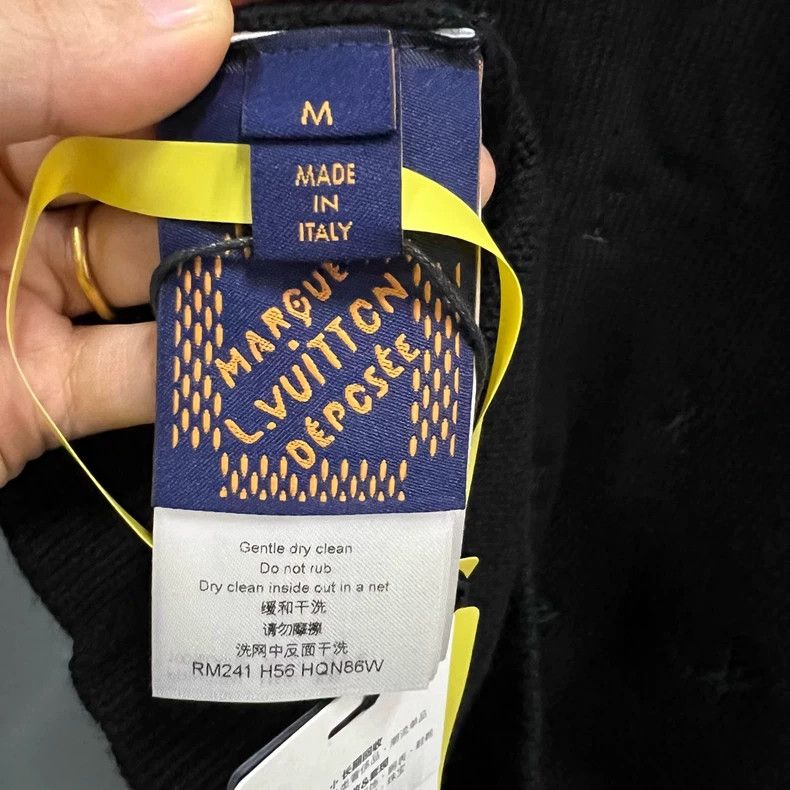 Louis Vuitton Louis Vuitton Black embroidered logo knitwear of Fei-Dong c Size US M / EU 48-50 / 2 - 4 Thumbnail