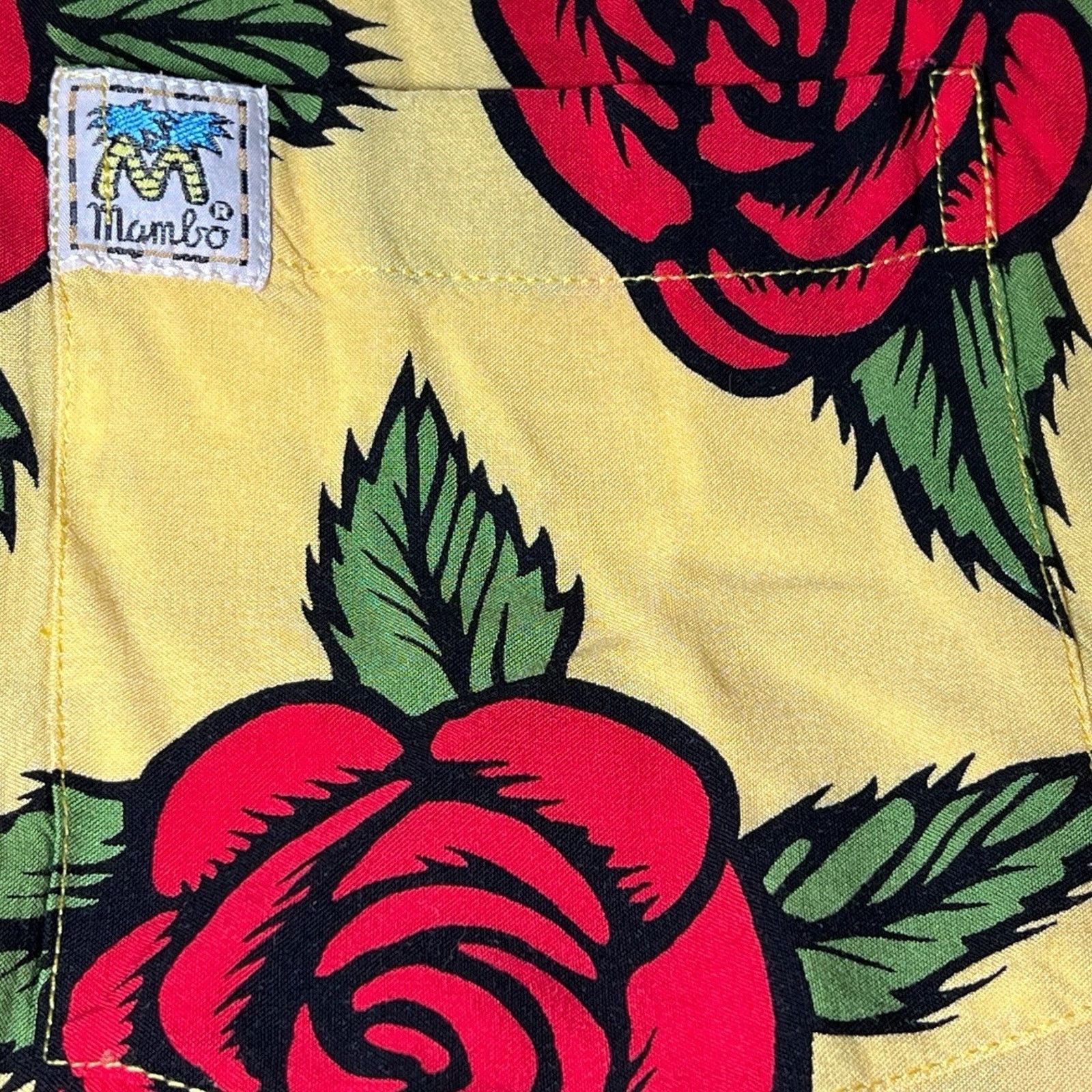 Mambo MAMBO LOUD VTG Rare Hawaiian Floral Bruce Goold’s Roses Lg Size US L / EU 52-54 / 3 - 4 Thumbnail