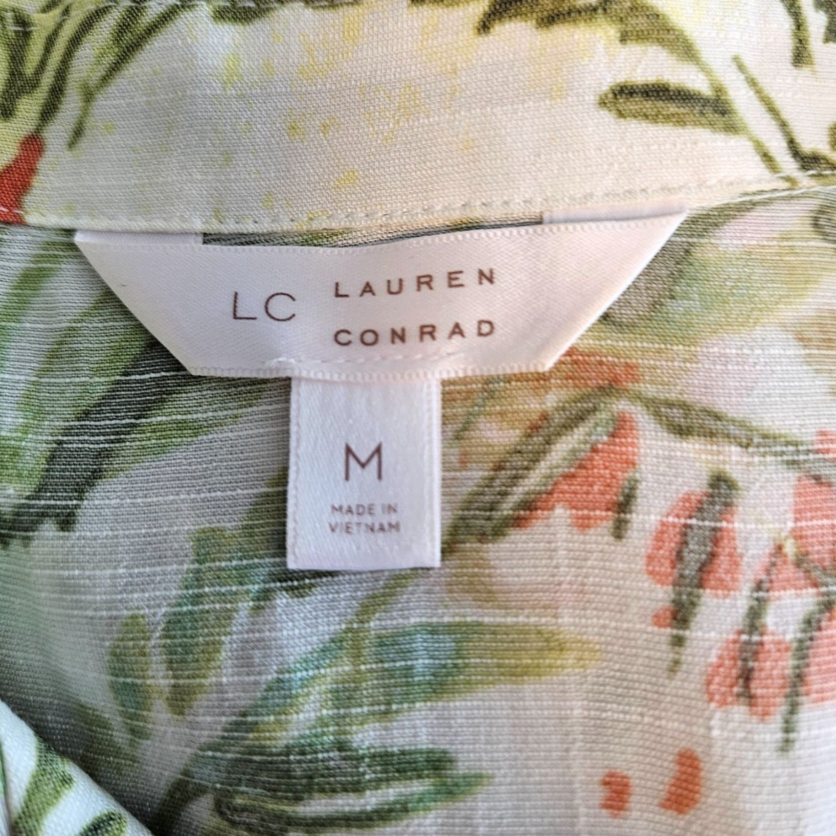Vintage LC Lauren Conrad Womens Button-Up Top Sz Medium Green Pink Short Sleeve Shirt Ladies M Green Pink Short Sleeve Button-Up Shirt Size M / US 6-8 / IT 42-44 - 5 Thumbnail