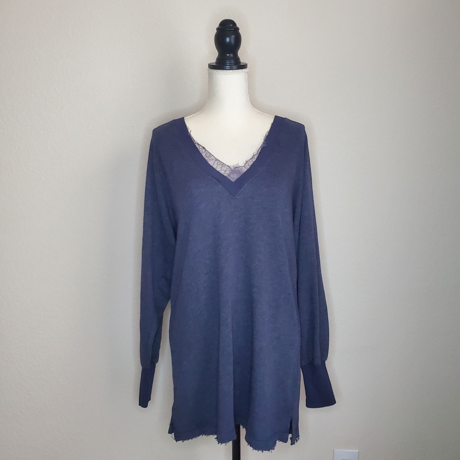 Free People Free People Navy Tunic Sweater XS Size XS / US 0-2 / IT 36-38 - 1 Thumbnail