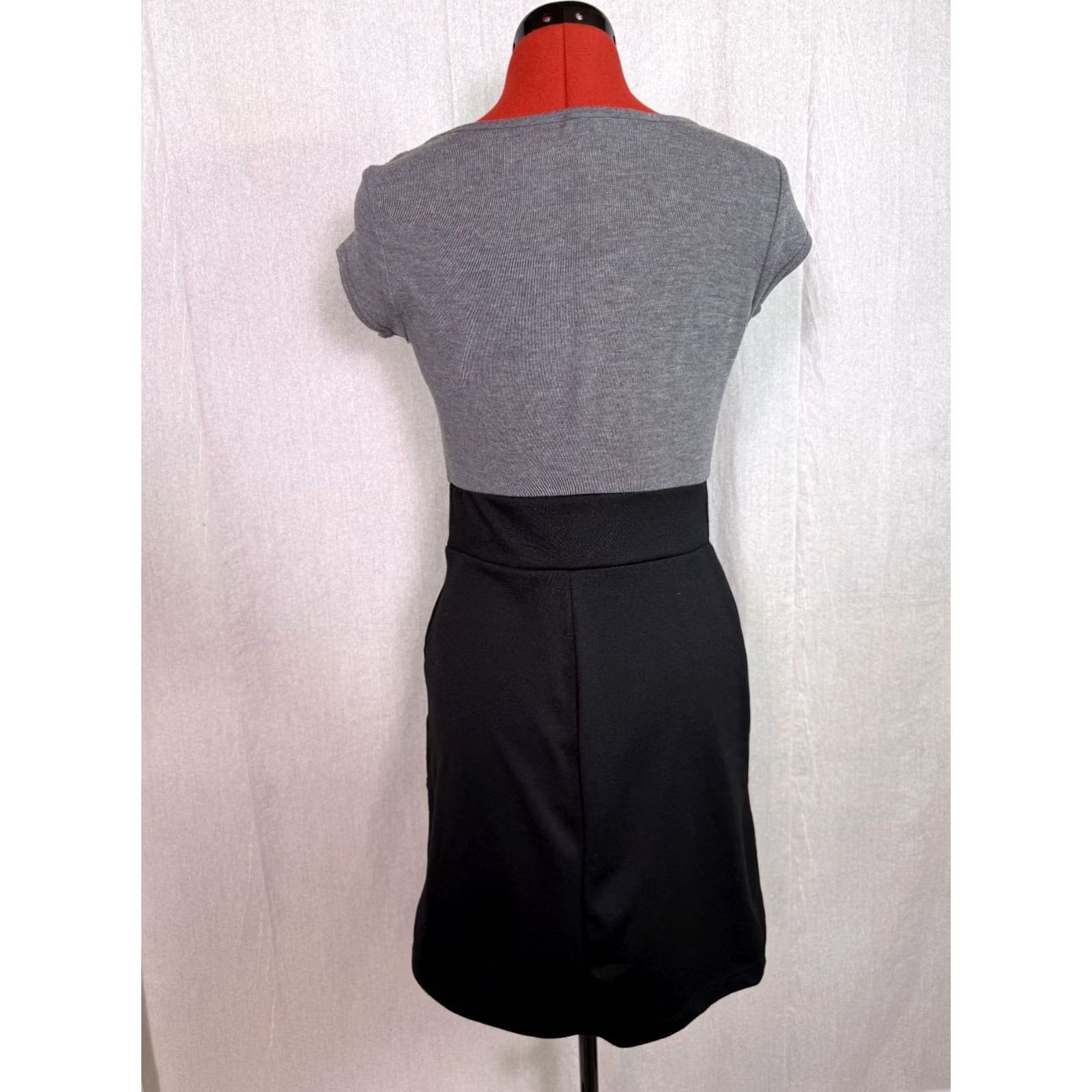 Vintage BeBop Women Dress Grey Black Fitted Scoop Neck Ruffle Casual Size M Size M / US 6-8 / IT 42-44 - 5 Thumbnail