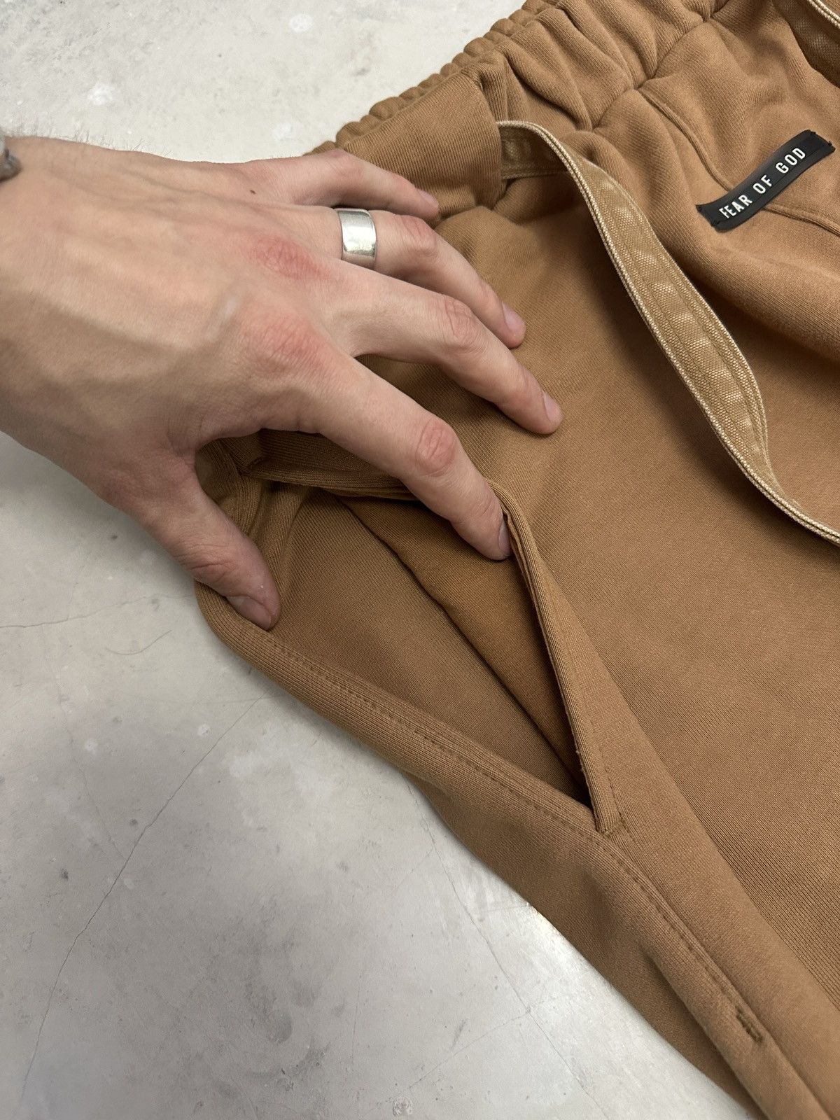 Fear of God OG Fear of God Sixth collection brown sweatpants Size US 34 / EU 50 - 7 Thumbnail