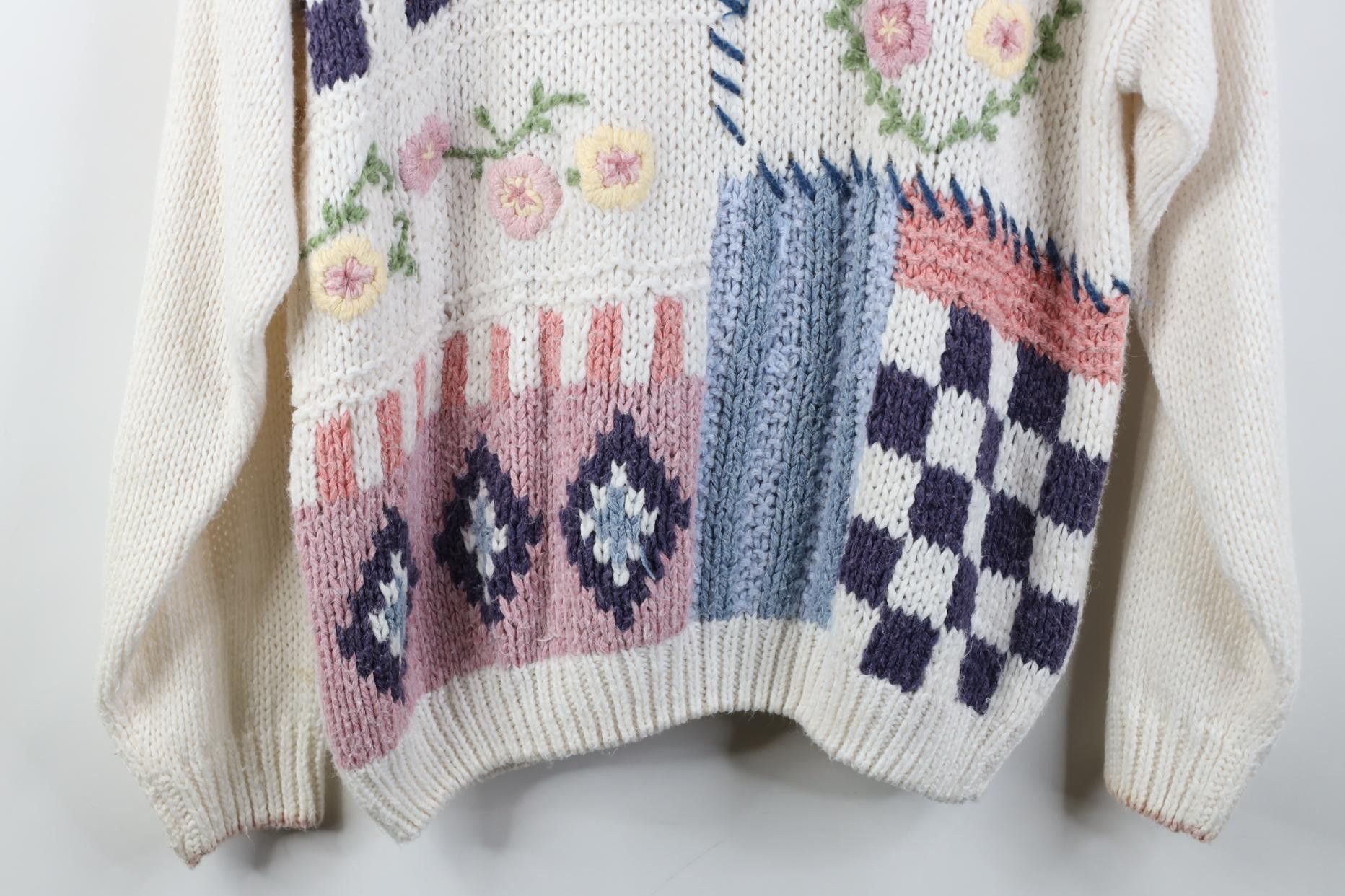 Vintage Vintage 90s Streetwear Patchwork Hearth Flower Knit Sweater Size L / US 10 / IT 46 - 3 Thumbnail
