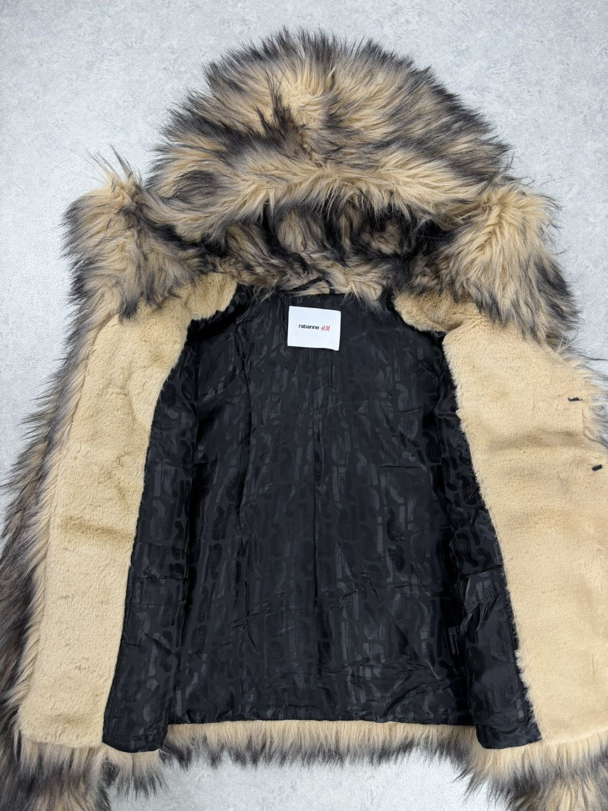 H&M × Paco Rabanne Rabanne x H&M Faux Fur Hooded Jacket Size S Size S / US 4 / IT 40 - 12 Thumbnail