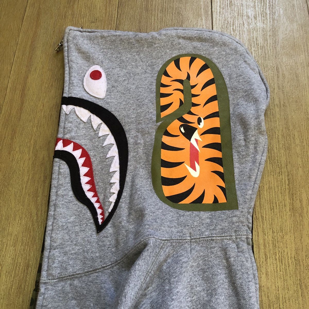Bape 1st Camo Shark Split Half Full Zip Hoodie Size US M / EU 48-50 / 2 - 6 Thumbnail