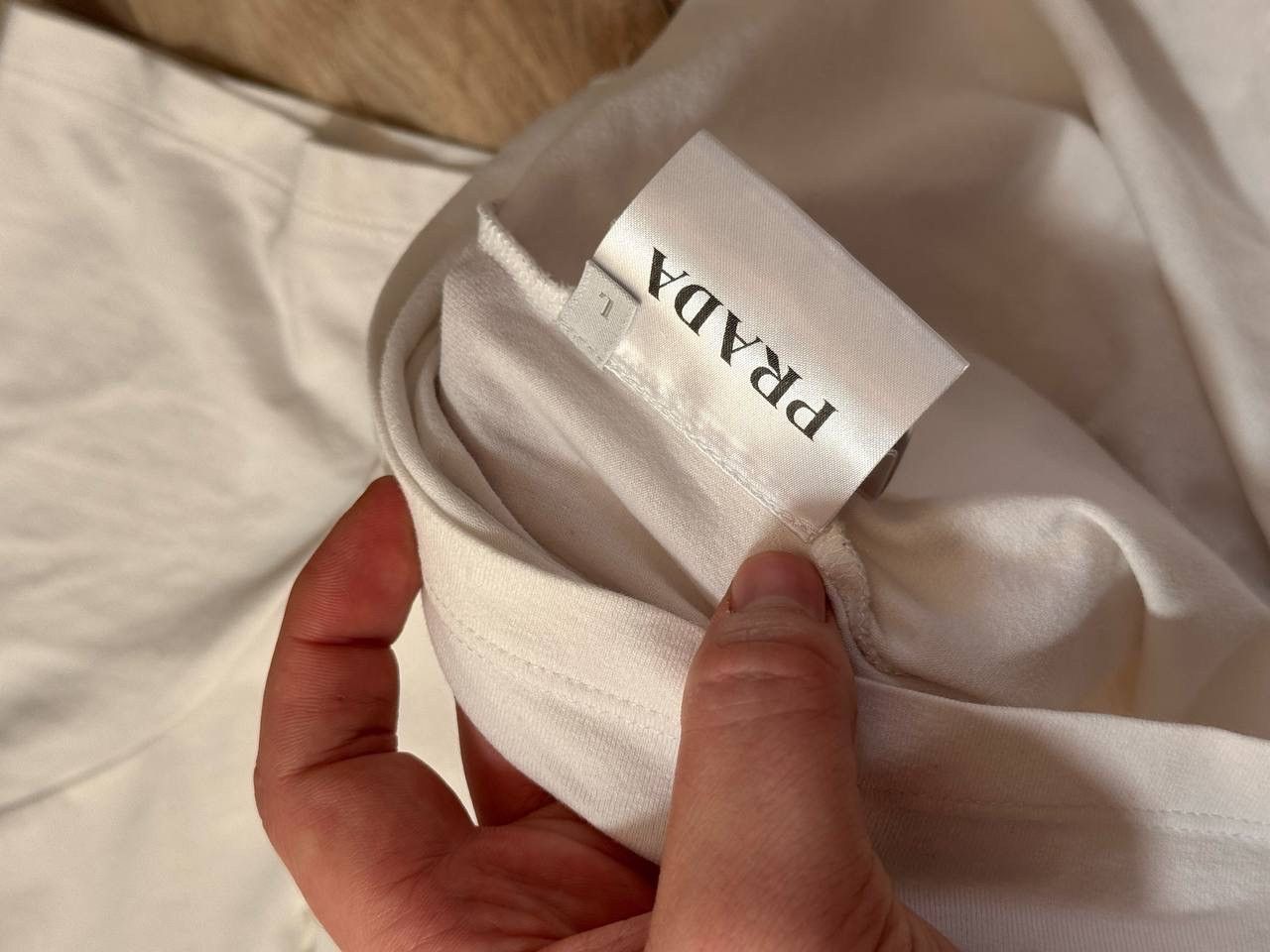 Prada Prada White Nylon Pocket Logo Crew Neck T Shirt Size US L / EU 52-54 / 3 - 5 Thumbnail