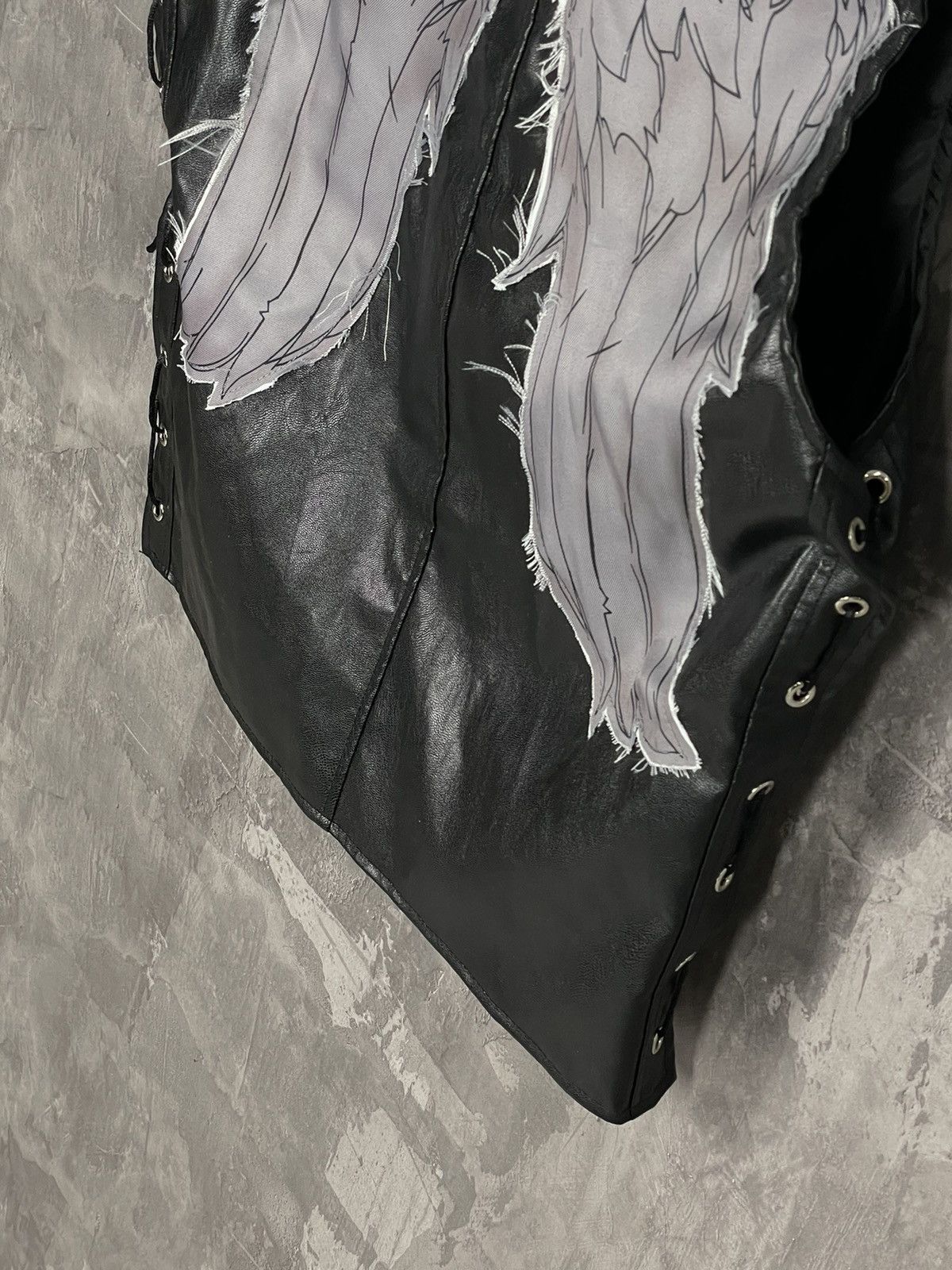 Other Vintage Faux Leather Y2K Biker Black Wings Rare Vest Size ONE SIZE - 9 Thumbnail
