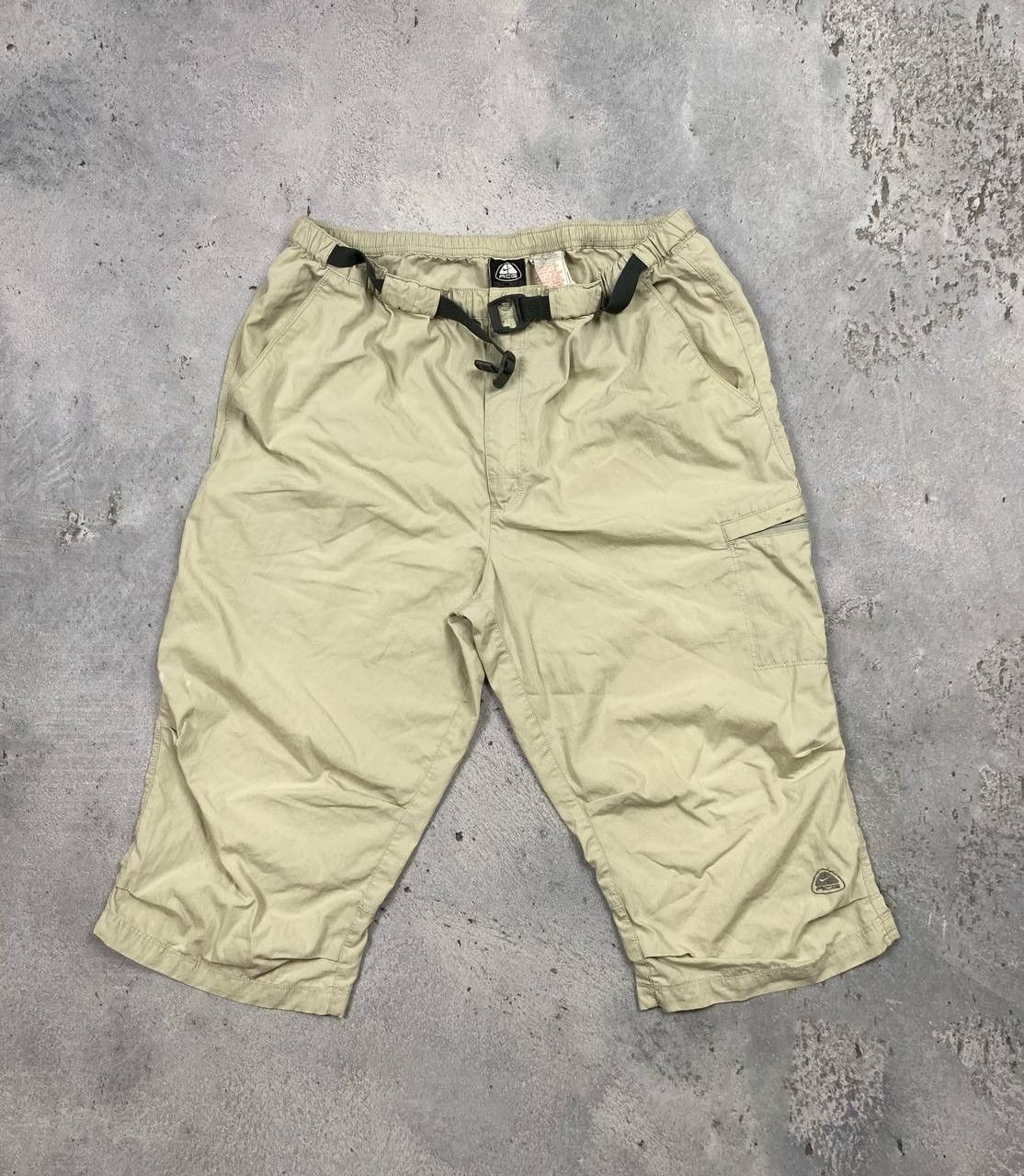 Nike × Nike ACG × Vintage Nike ACG beige vintage shorts 90s 00s y2k hype Size US 34 / EU 50 - 1 Thumbnail
