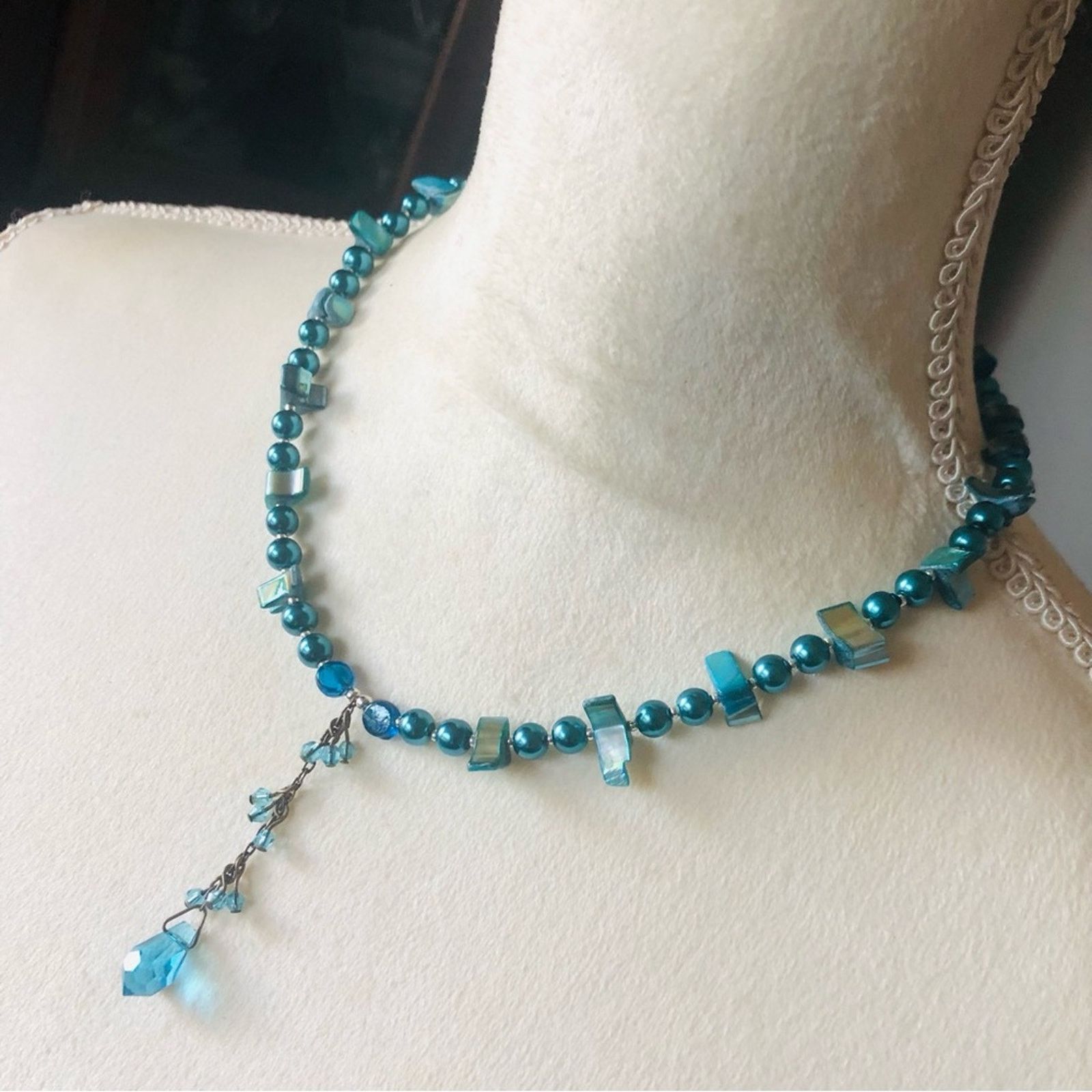 Handmade Handcrafted repurpose peacock crystal Pearl necklace Size ONE SIZE - 4 Thumbnail