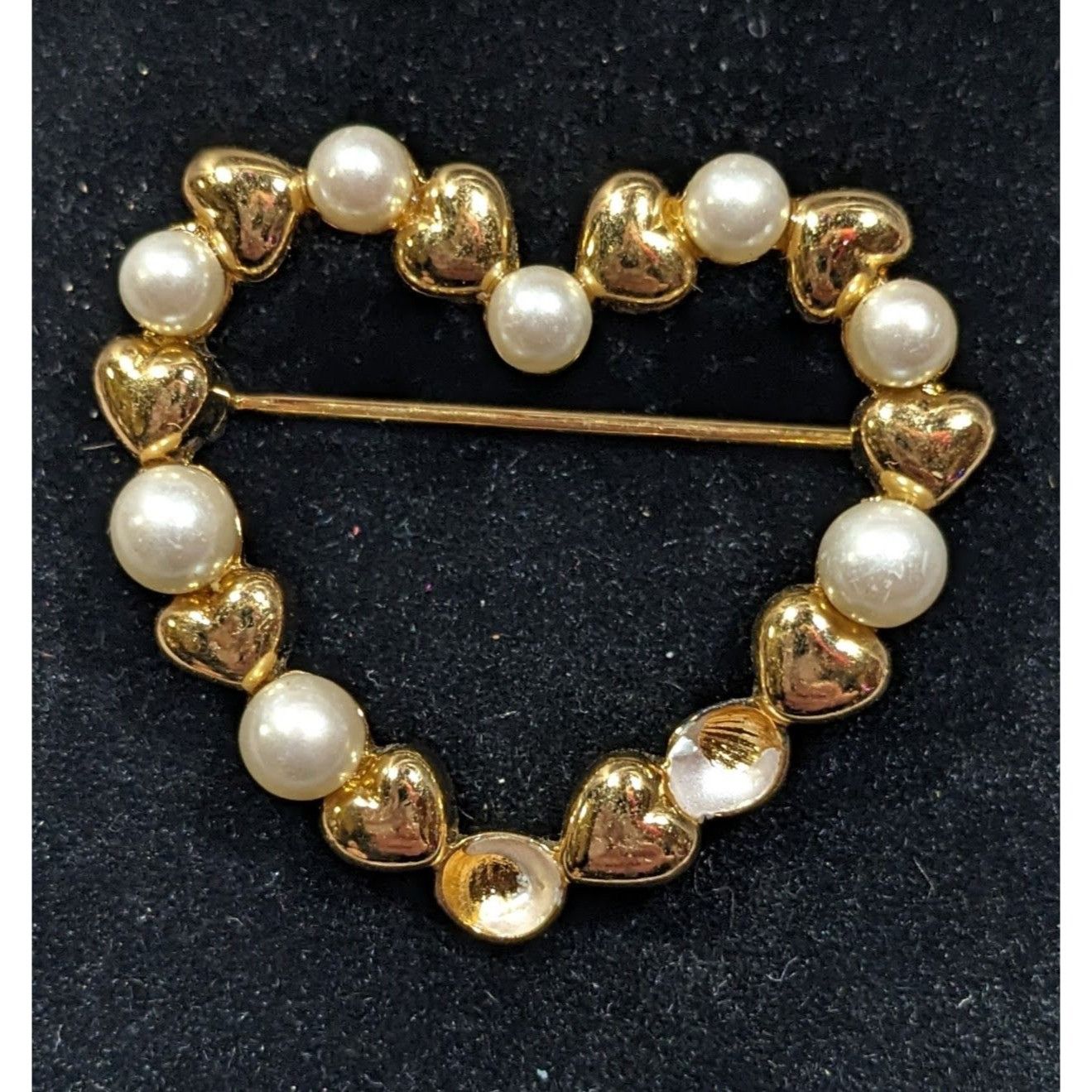 Other Vintage Open heart Gold Tone And Faux Pearl Brooch Size ONE SIZE - 5 Thumbnail